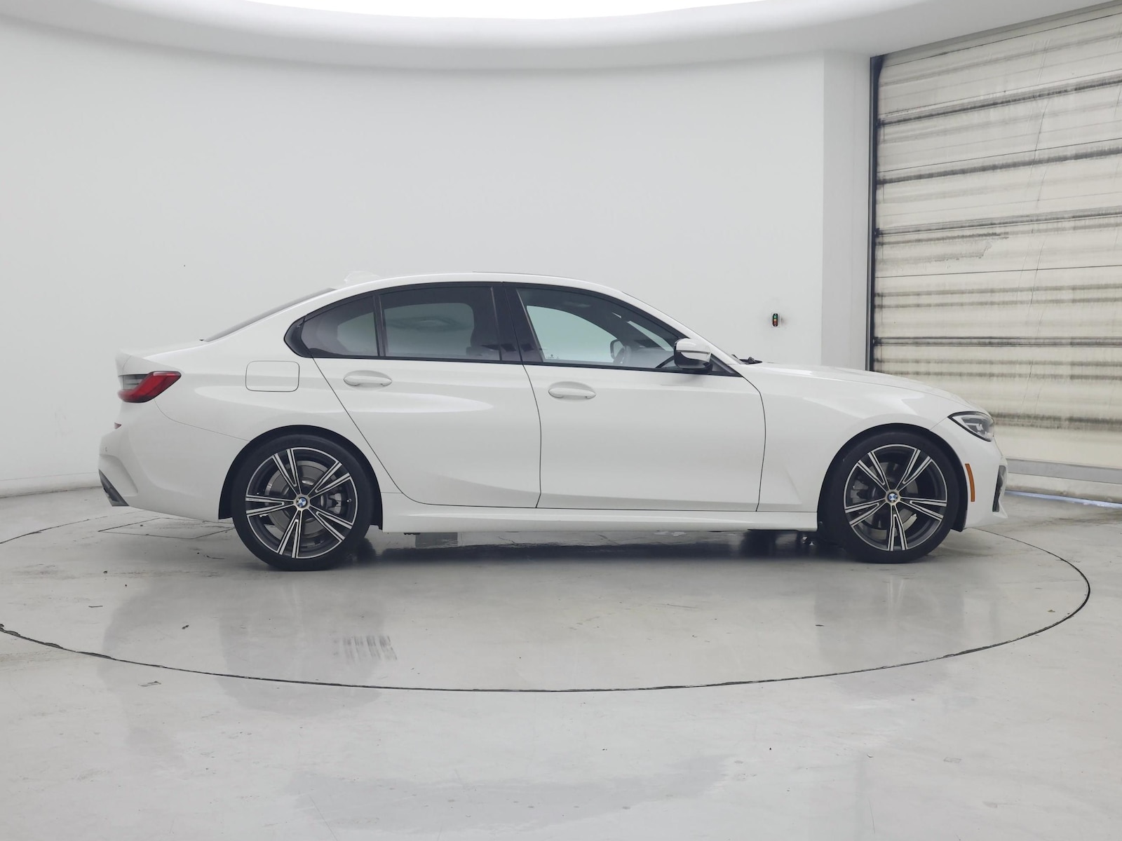 2021 BMW 3 Series 330i - Photo 8