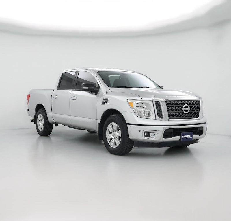 2017 Nissan Titan SV