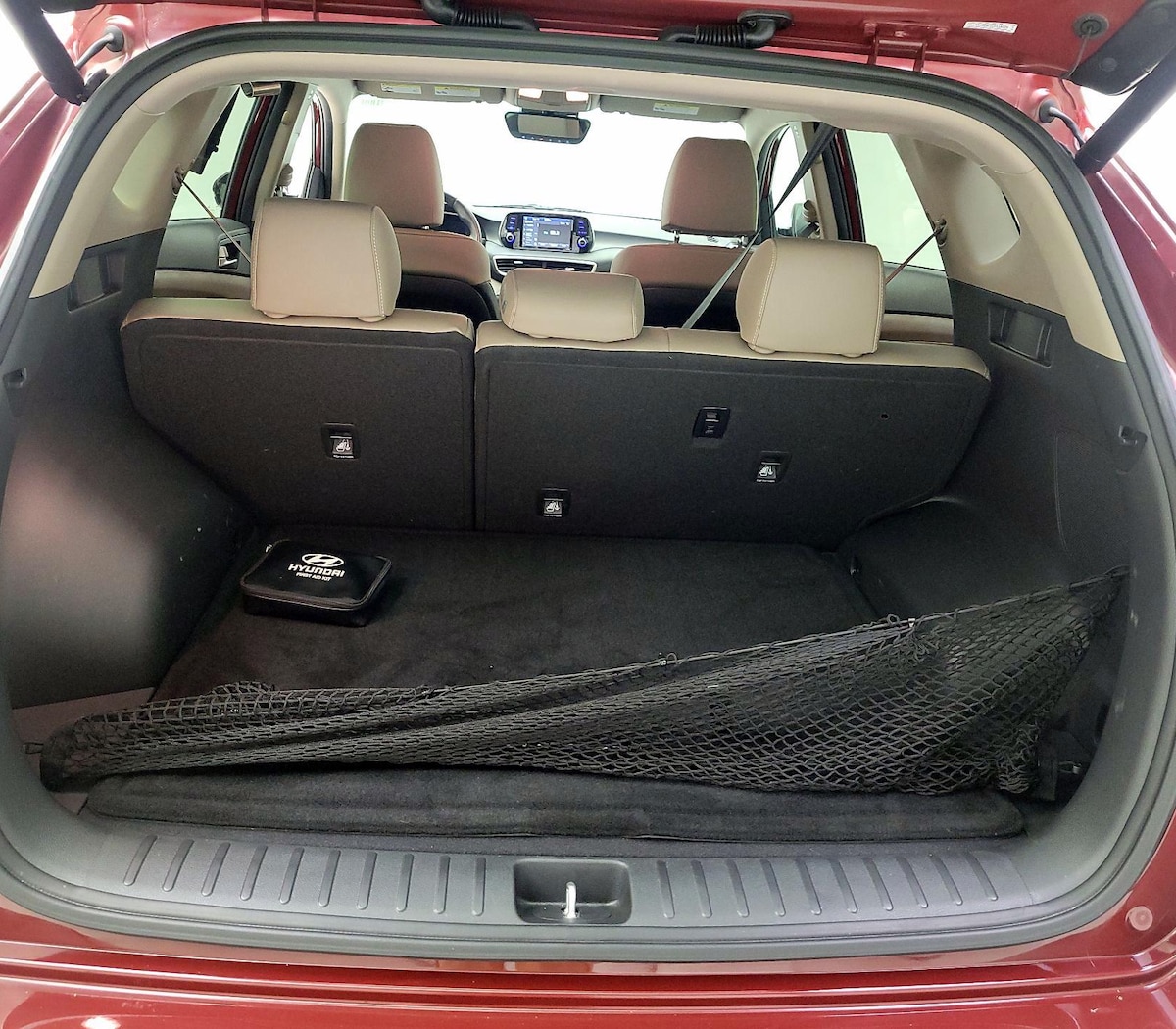Trunk/Cargo (Seats Up)