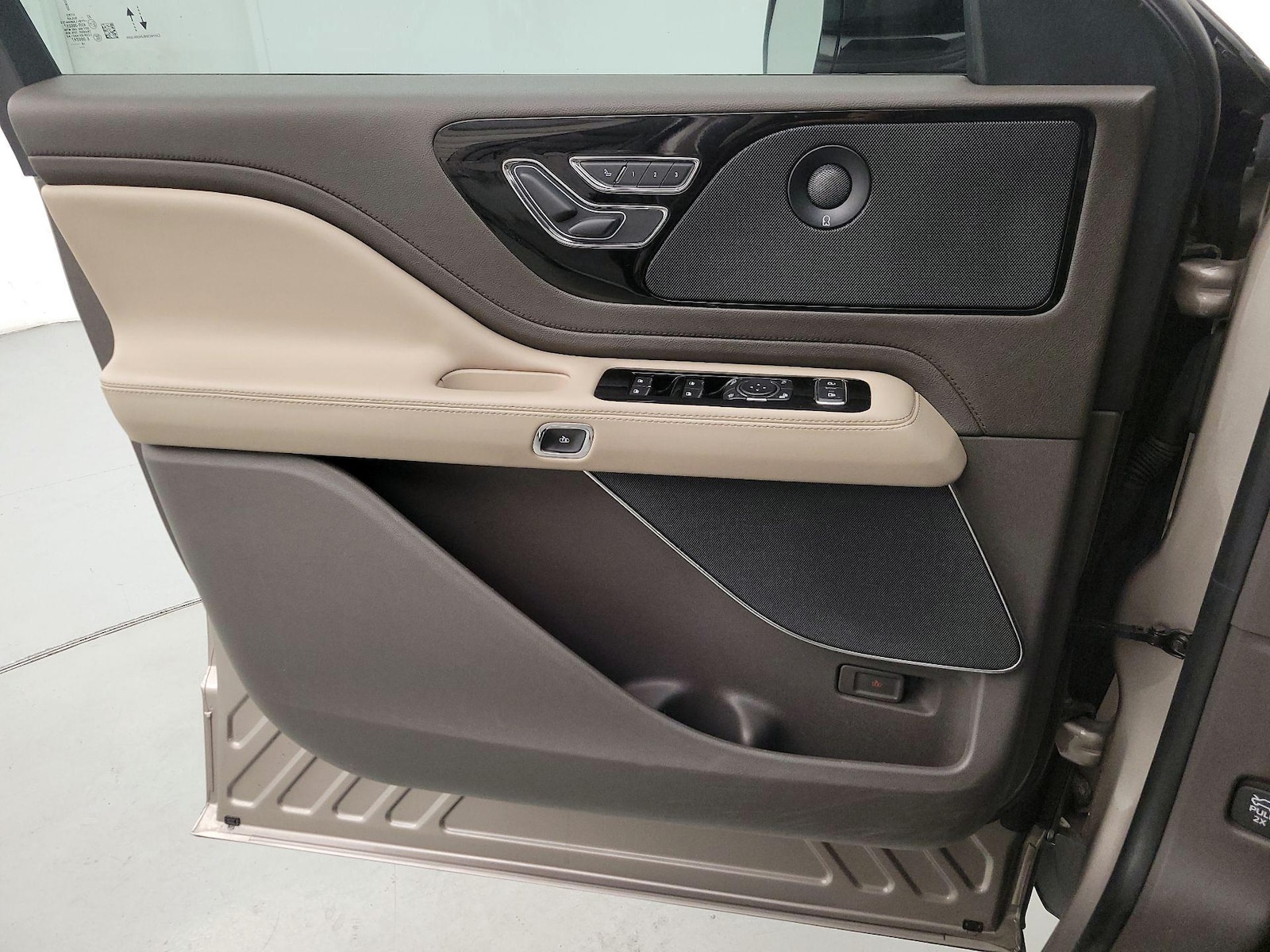 2020 Lincoln Aviator Reserve - Photo 13