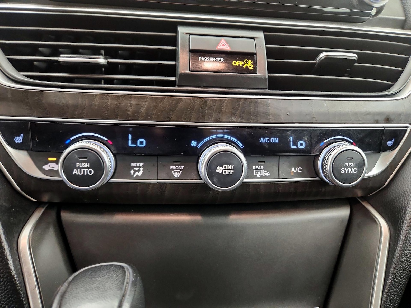 2018 Honda Accord EX-L - Photo 17