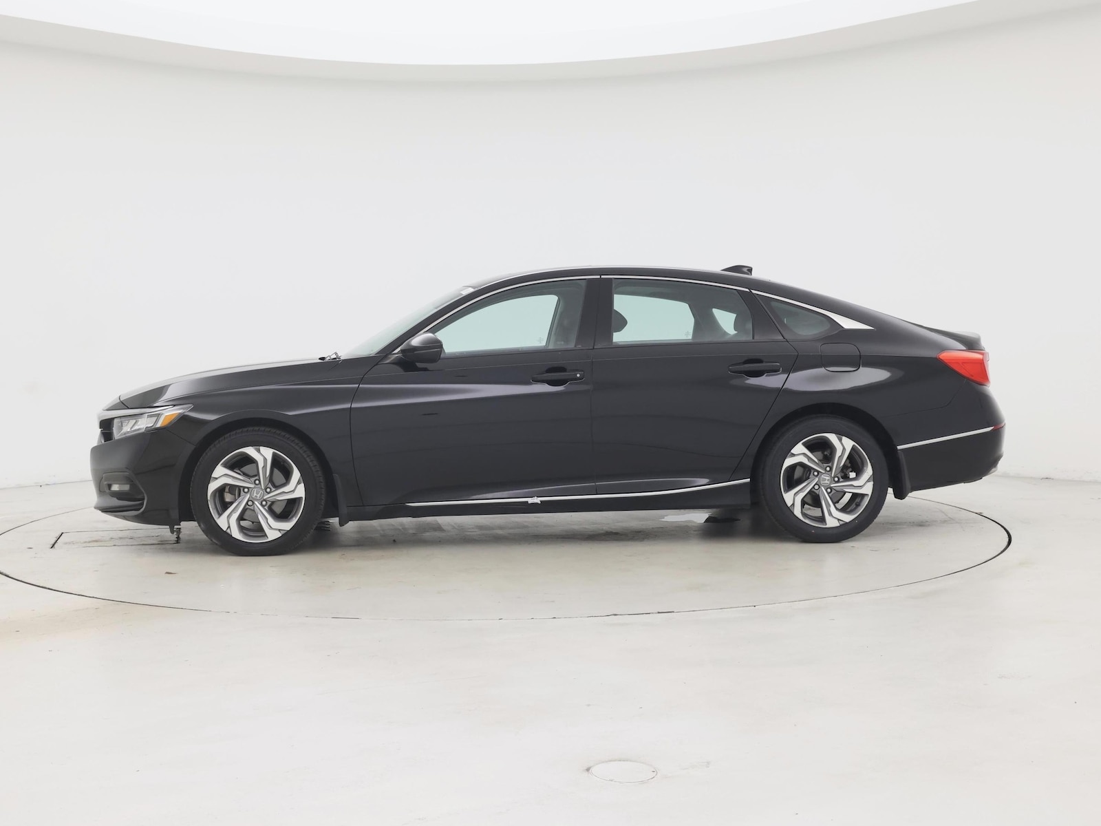 2018 Honda Accord EX-L - Photo 4