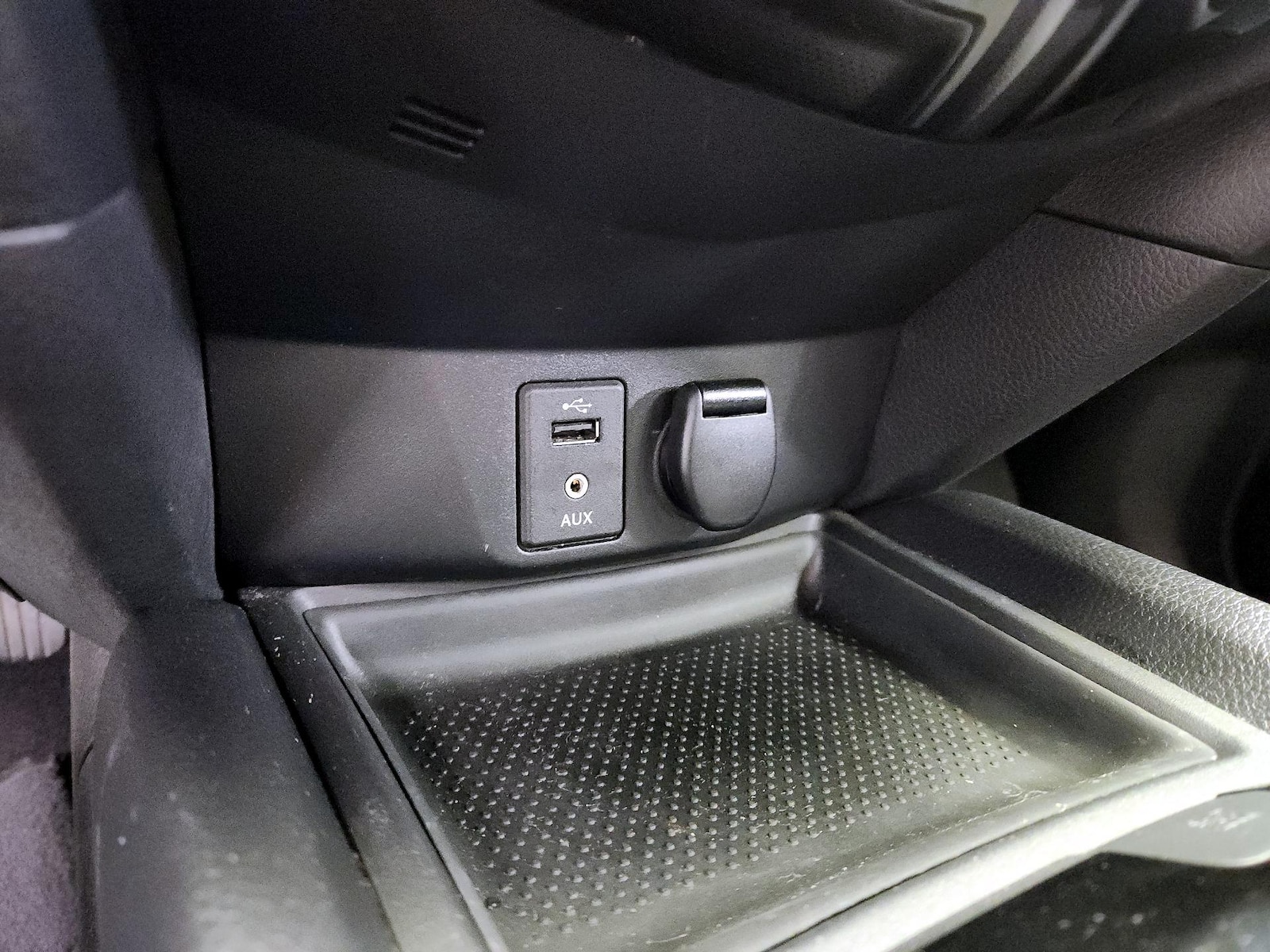 2016 Nissan Rogue S - Photo 19