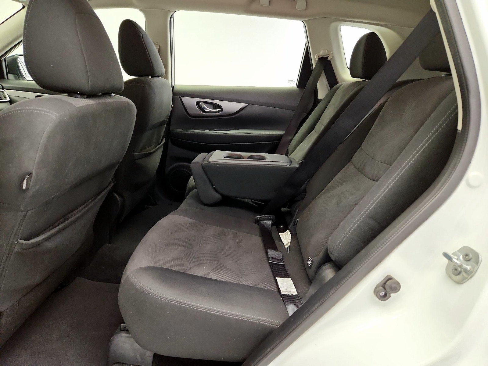 2016 Nissan Rogue S - Photo 20