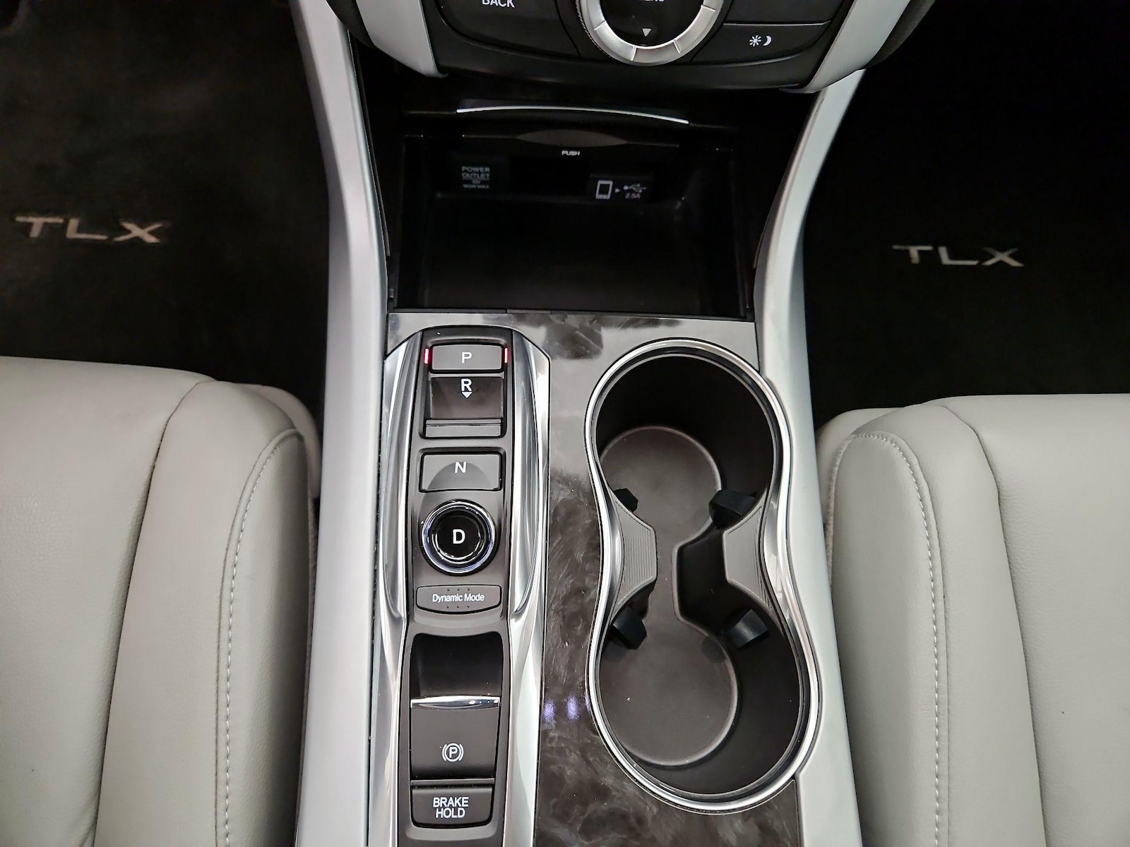 2020 Acura TLX Base - Photo 18