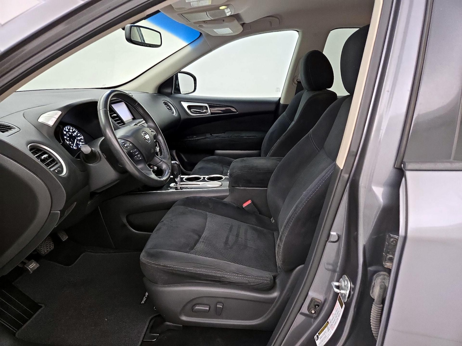 Power Seat(s) & Side Airbags