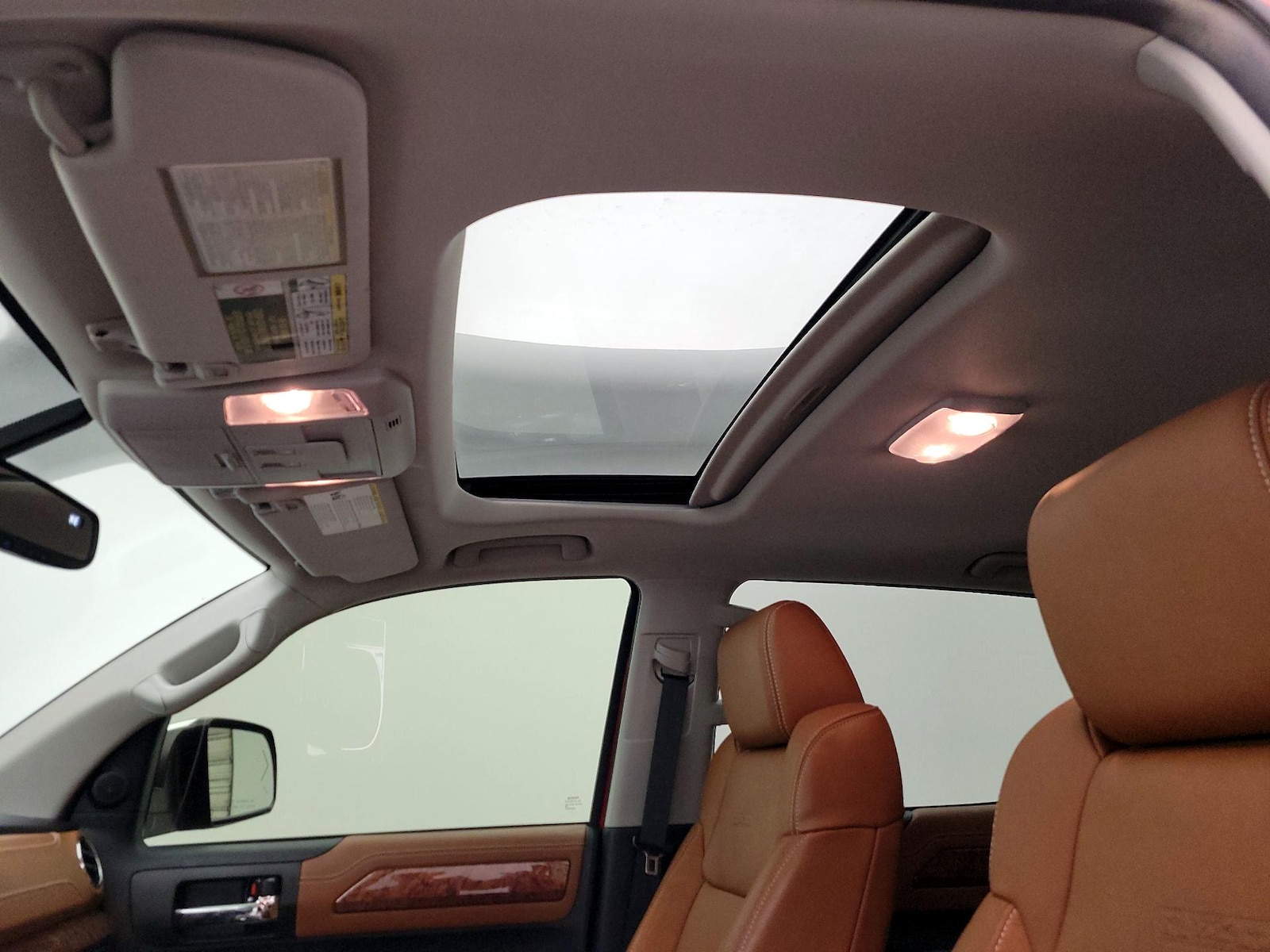 Sunroof(s) & Overhead Airbags