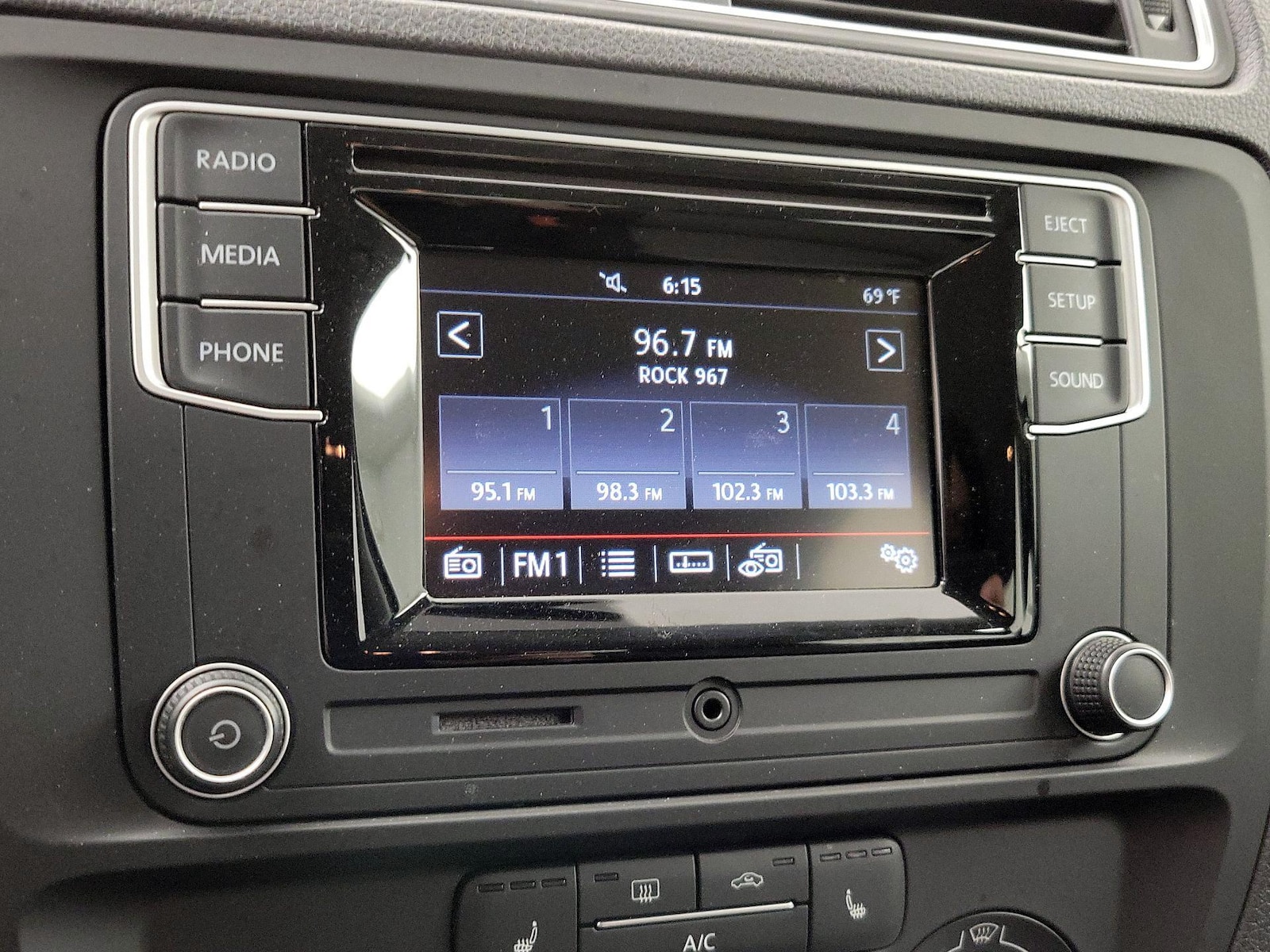 2017 Volkswagen Jetta S - Photo 16