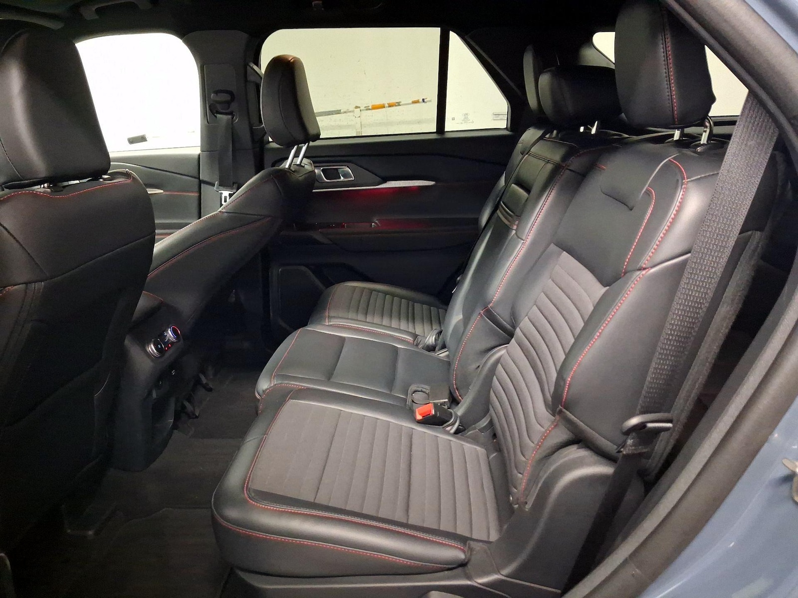 2025 Ford Explorer ST-LINE - Photo 20