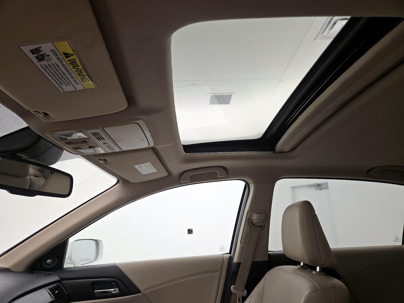 Sunroof(s) & Overhead Airbags