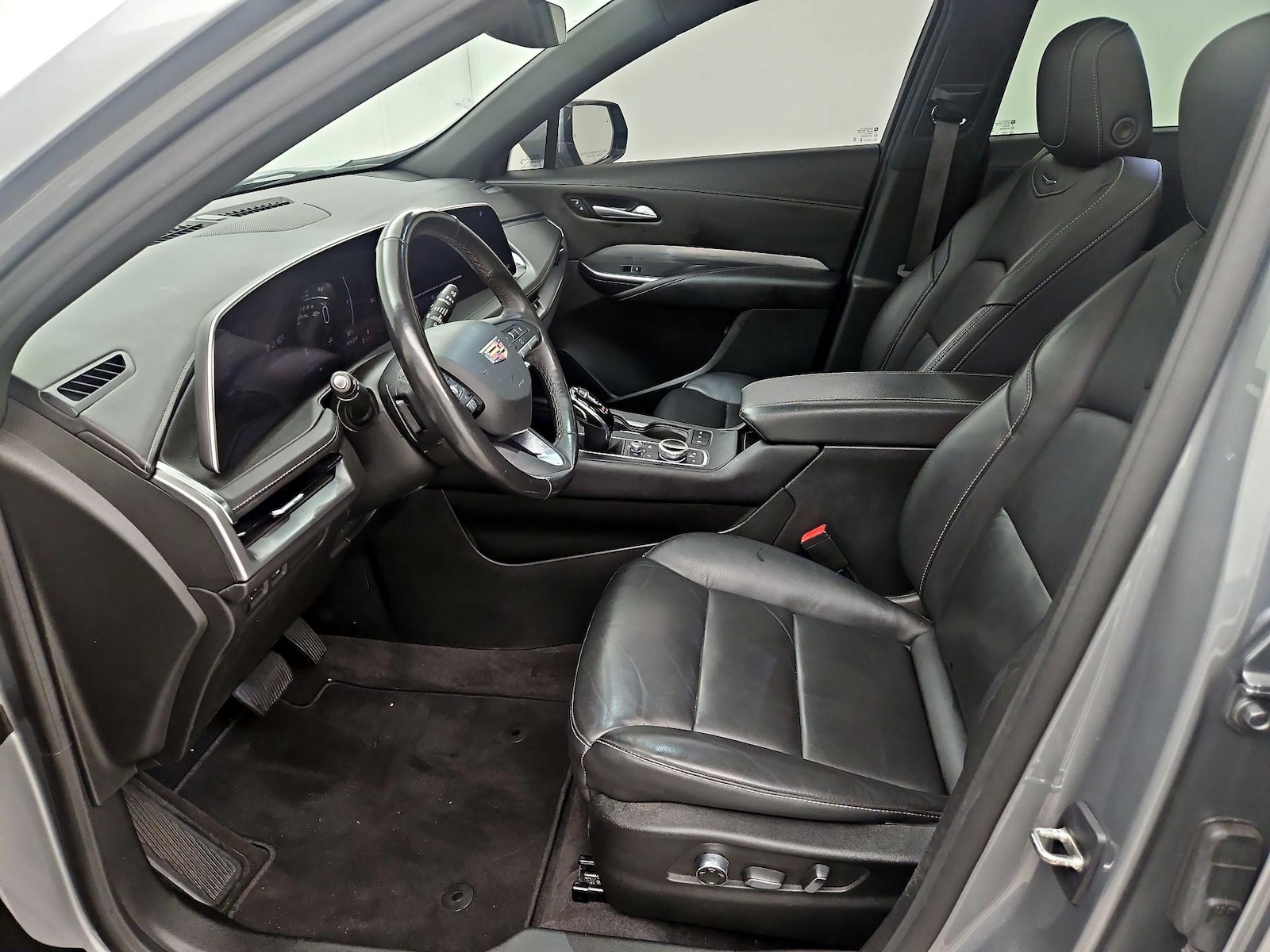 2024 Cadillac XT4 Premium Luxury - Photo 12