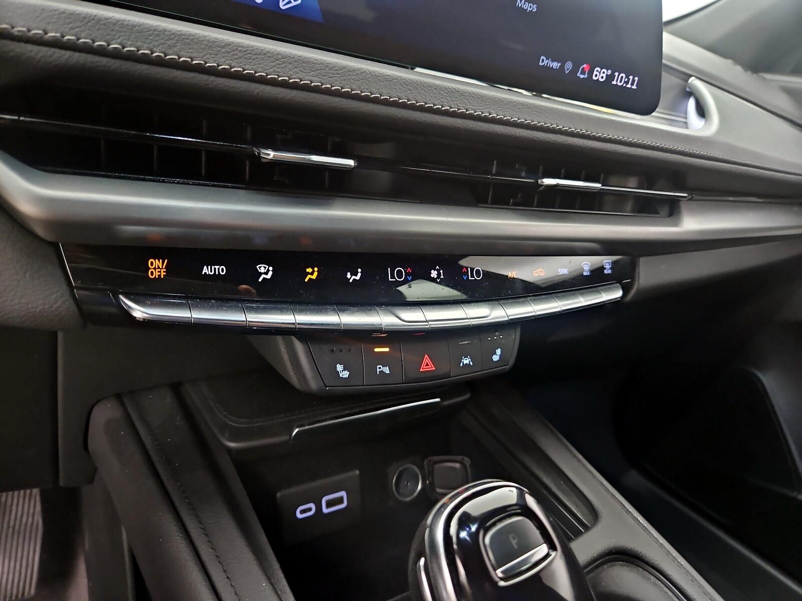 2024 Cadillac XT4 Premium Luxury - Photo 18