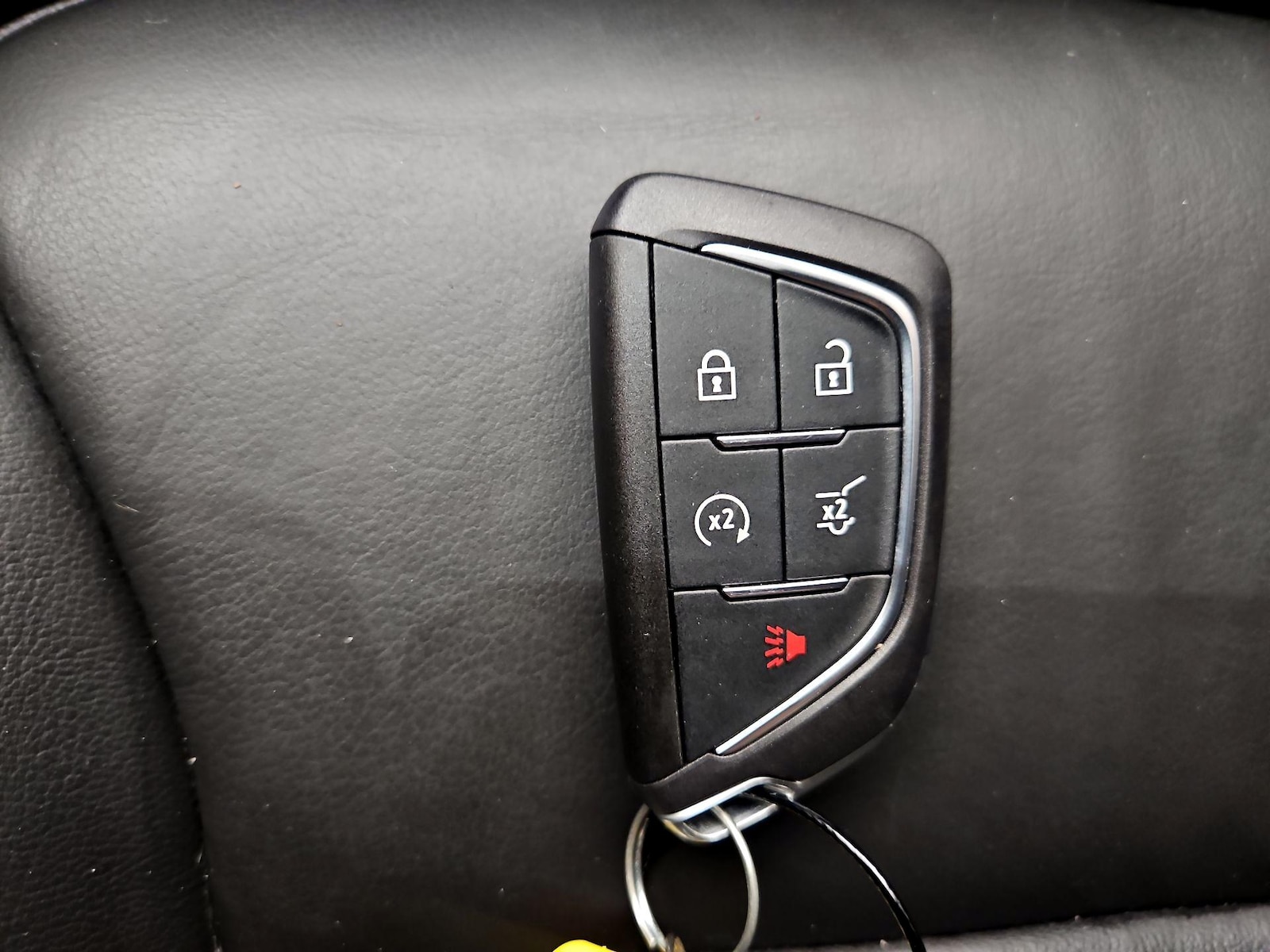 2024 Cadillac XT4 Premium Luxury - Photo 25
