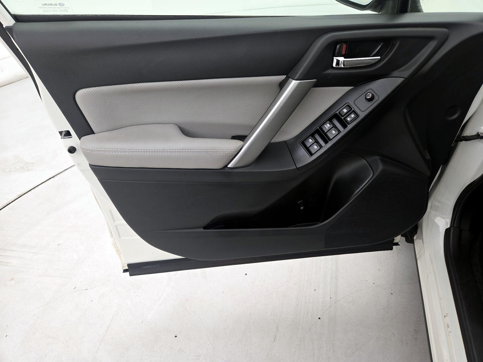 2015 Subaru Forester i Limited - Photo 13