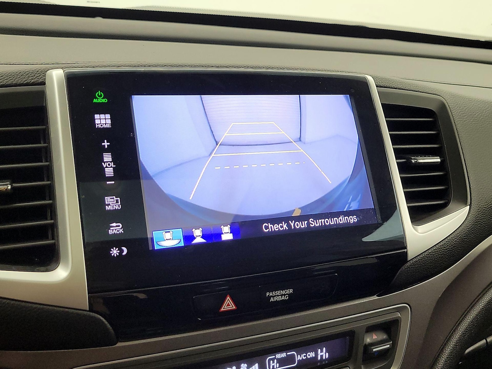 2016 Honda Pilot EX-L - Photo 16