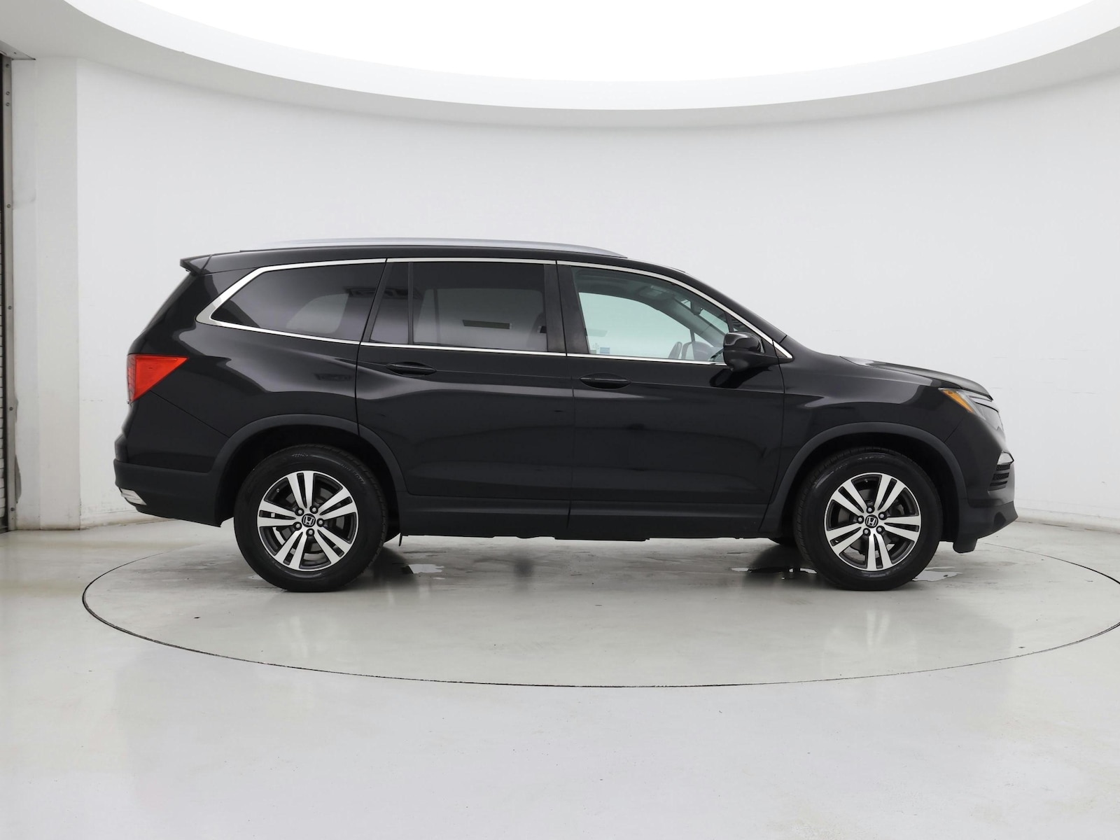 2016 Honda Pilot EX-L - Photo 8