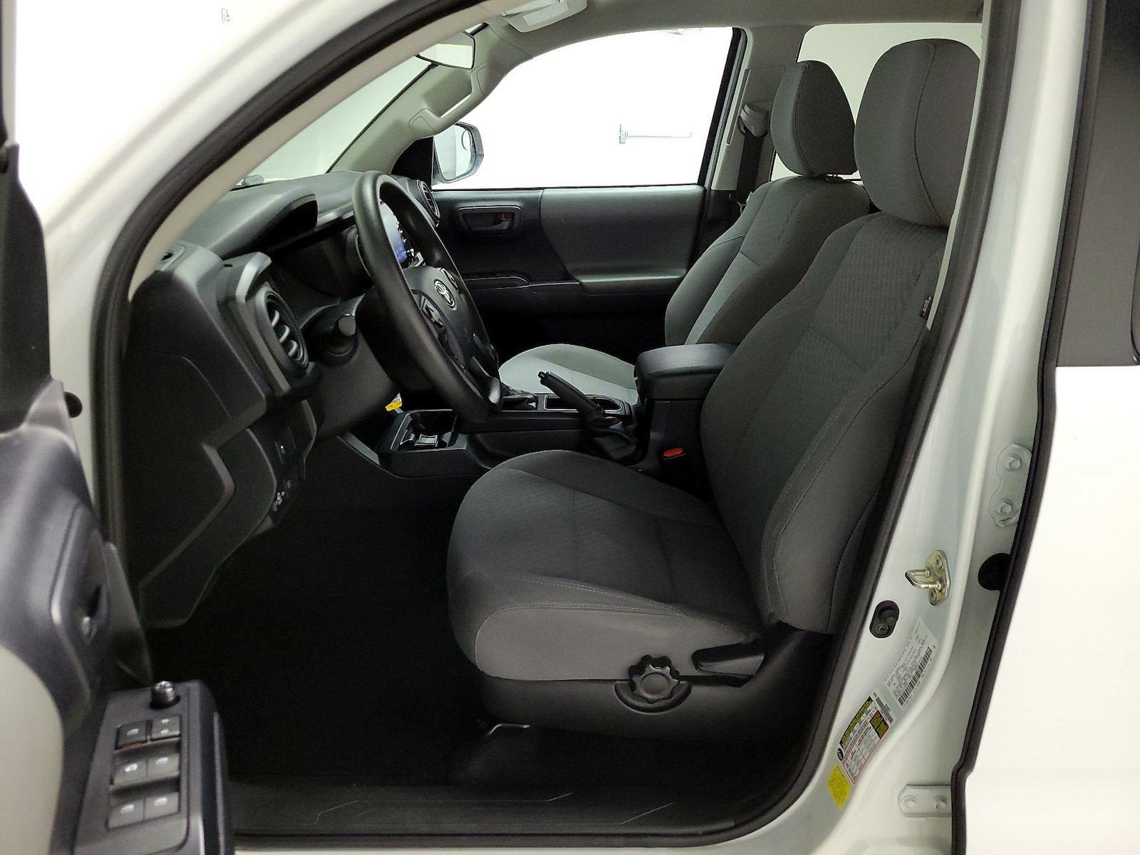2020 Toyota Tacoma SR - Photo 12