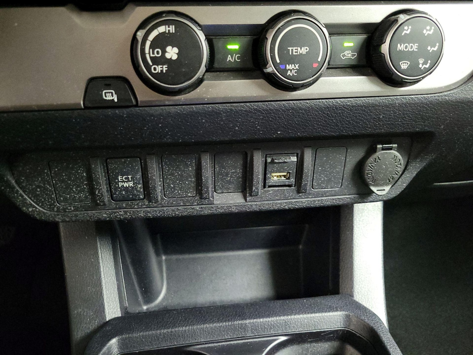 2020 Toyota Tacoma SR - Photo 16