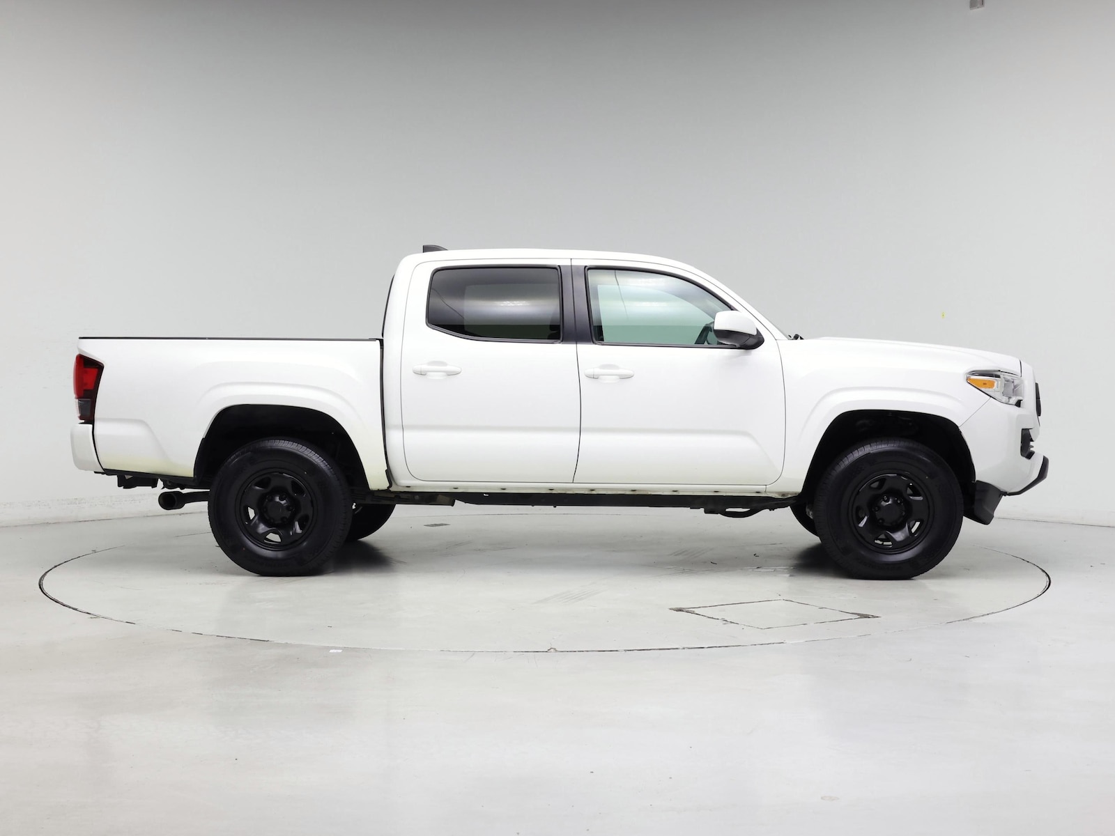 2020 Toyota Tacoma SR - Photo 8