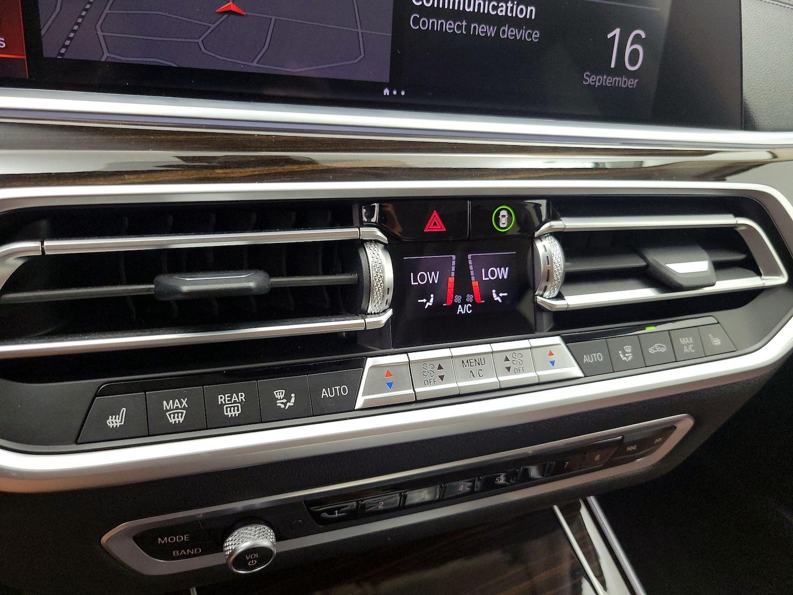 2021 BMW X7 40i - Photo 18