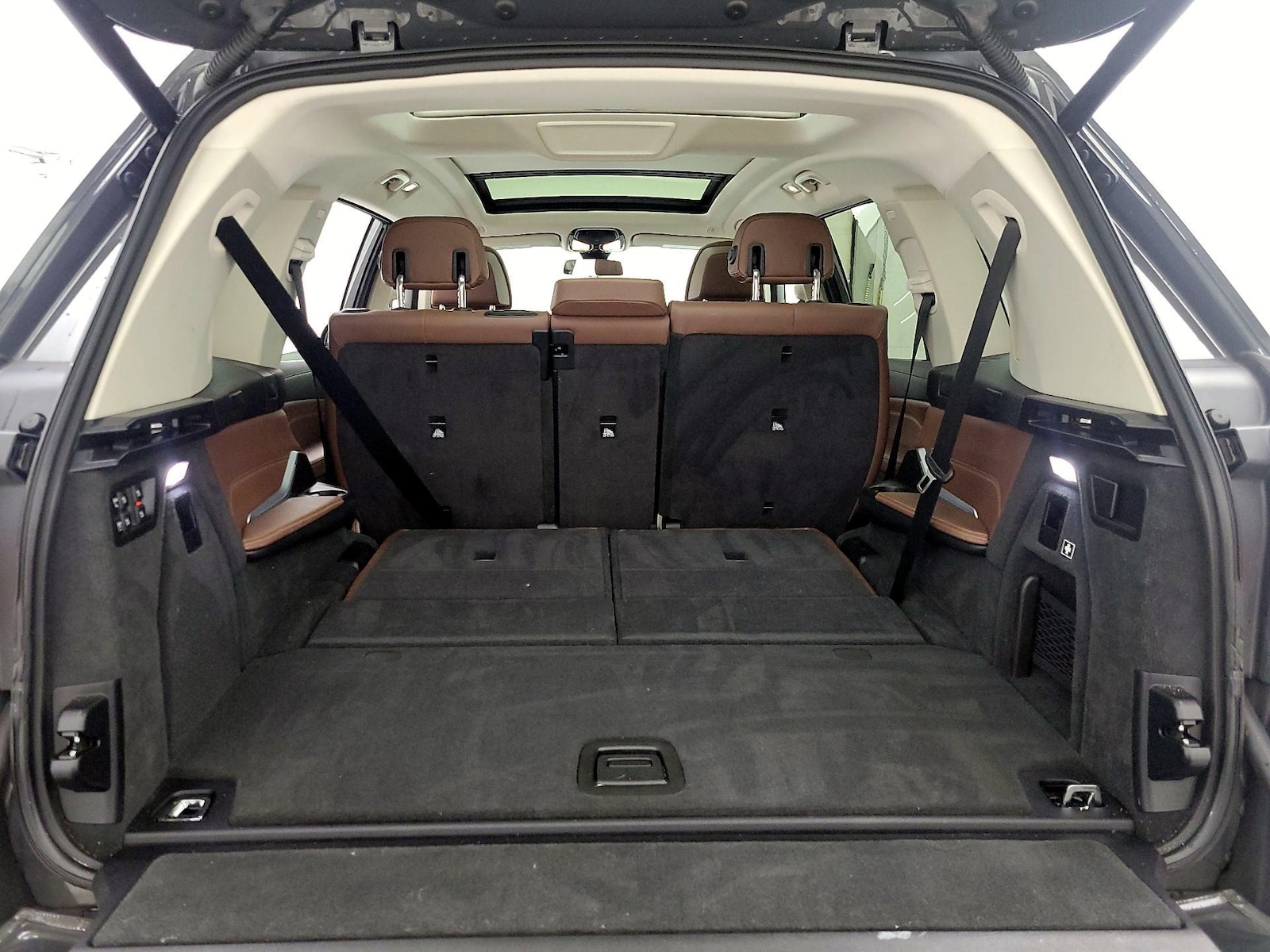 2021 BMW X7 40i - Photo 25