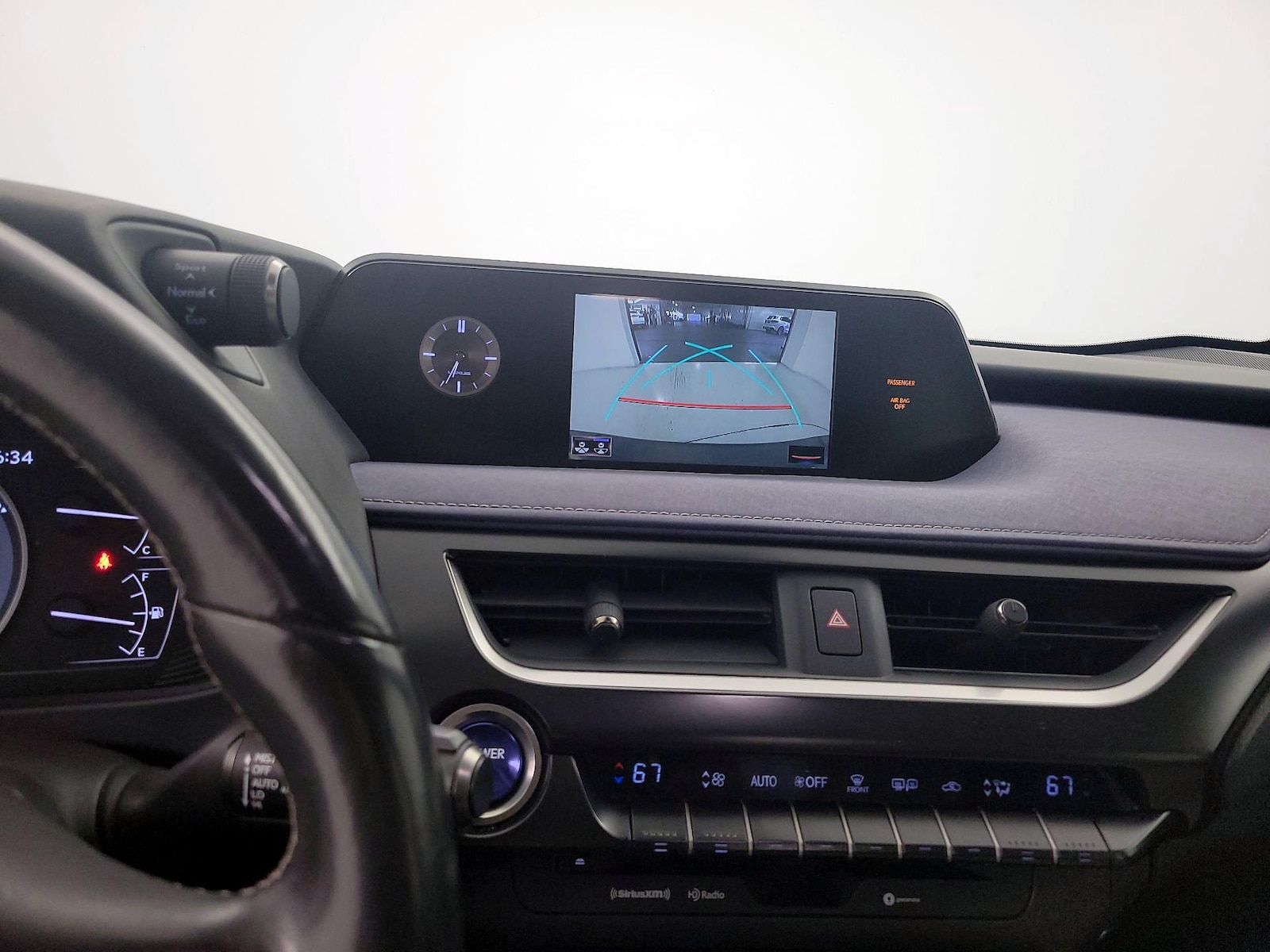 2022 Lexus UX Hybrid 250h - Photo 15