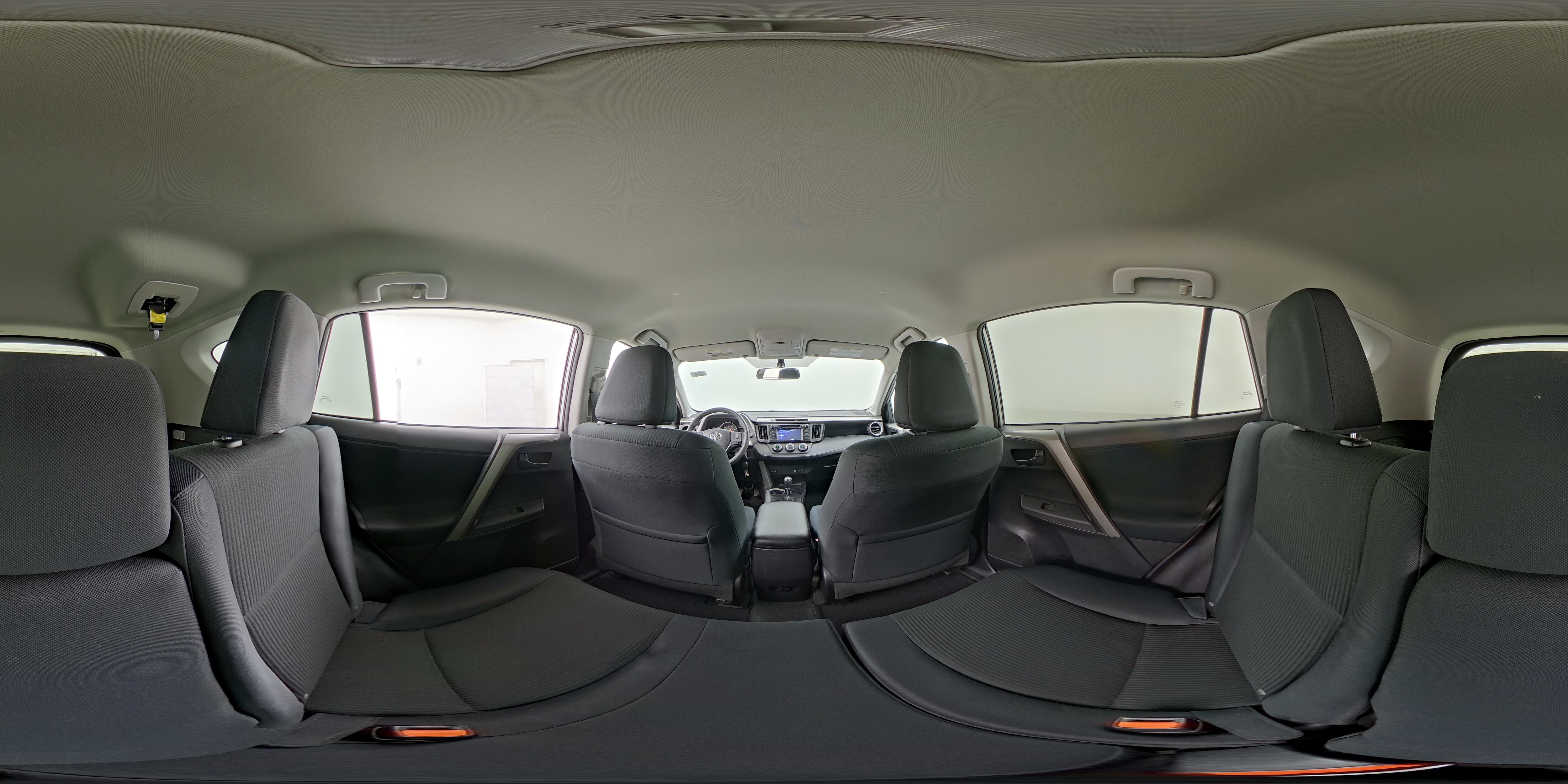 2016 Toyota RAV4 LE - Photo 25