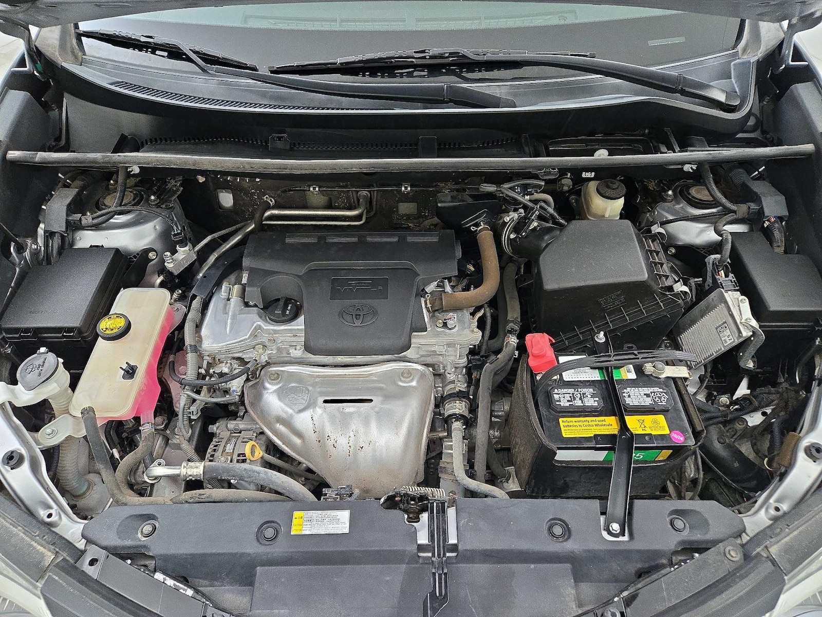 2016 Toyota RAV4 LE - Photo 22