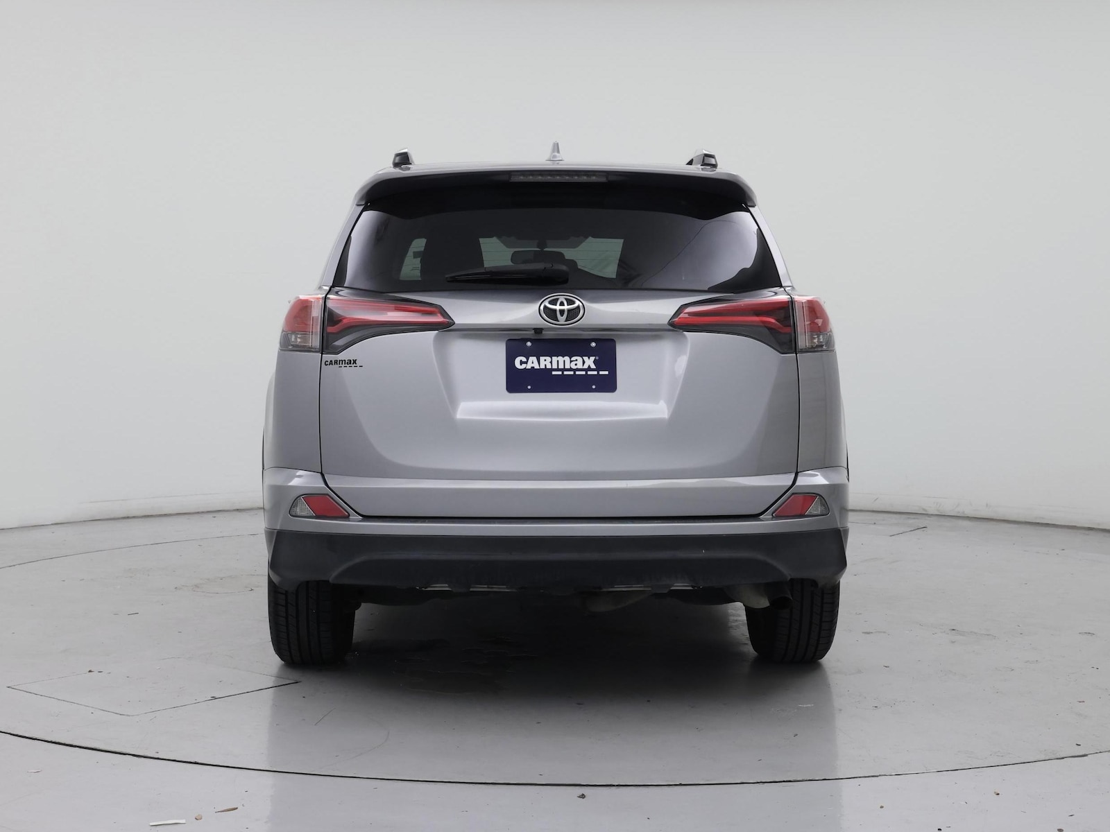 2016 Toyota RAV4 LE - Photo 7