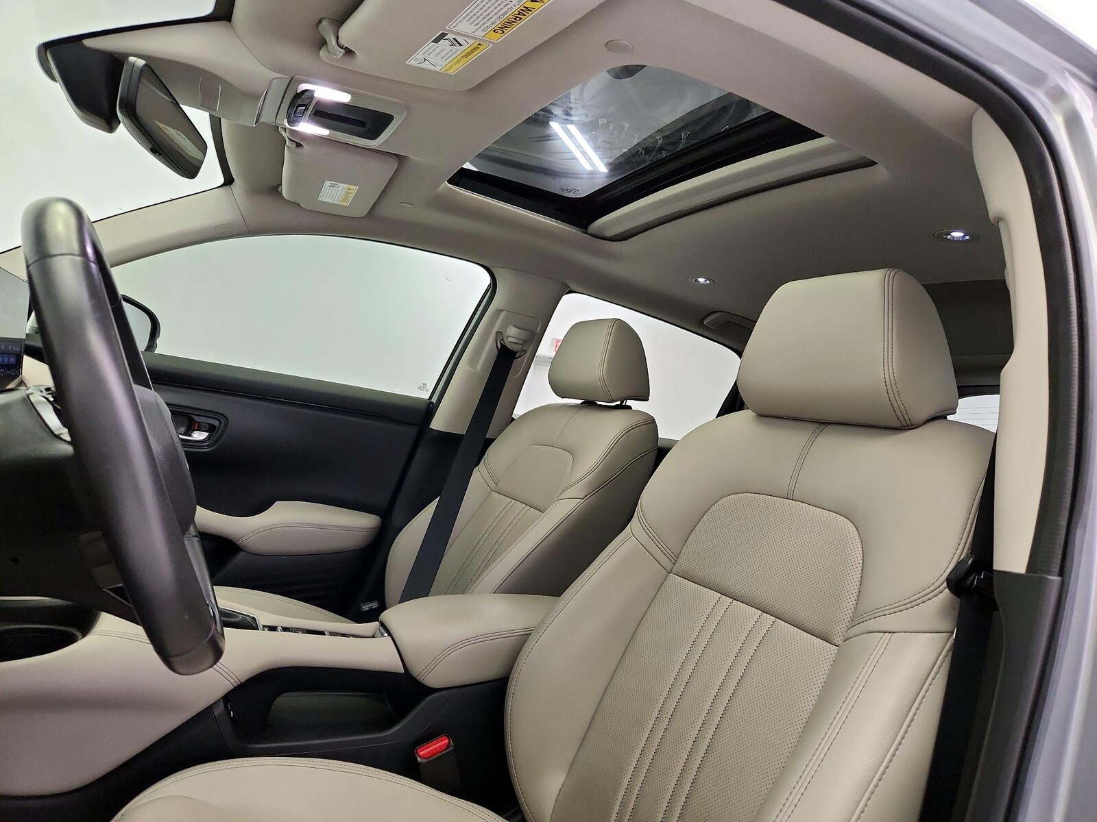 Sunroof(s) & Overhead Airbags