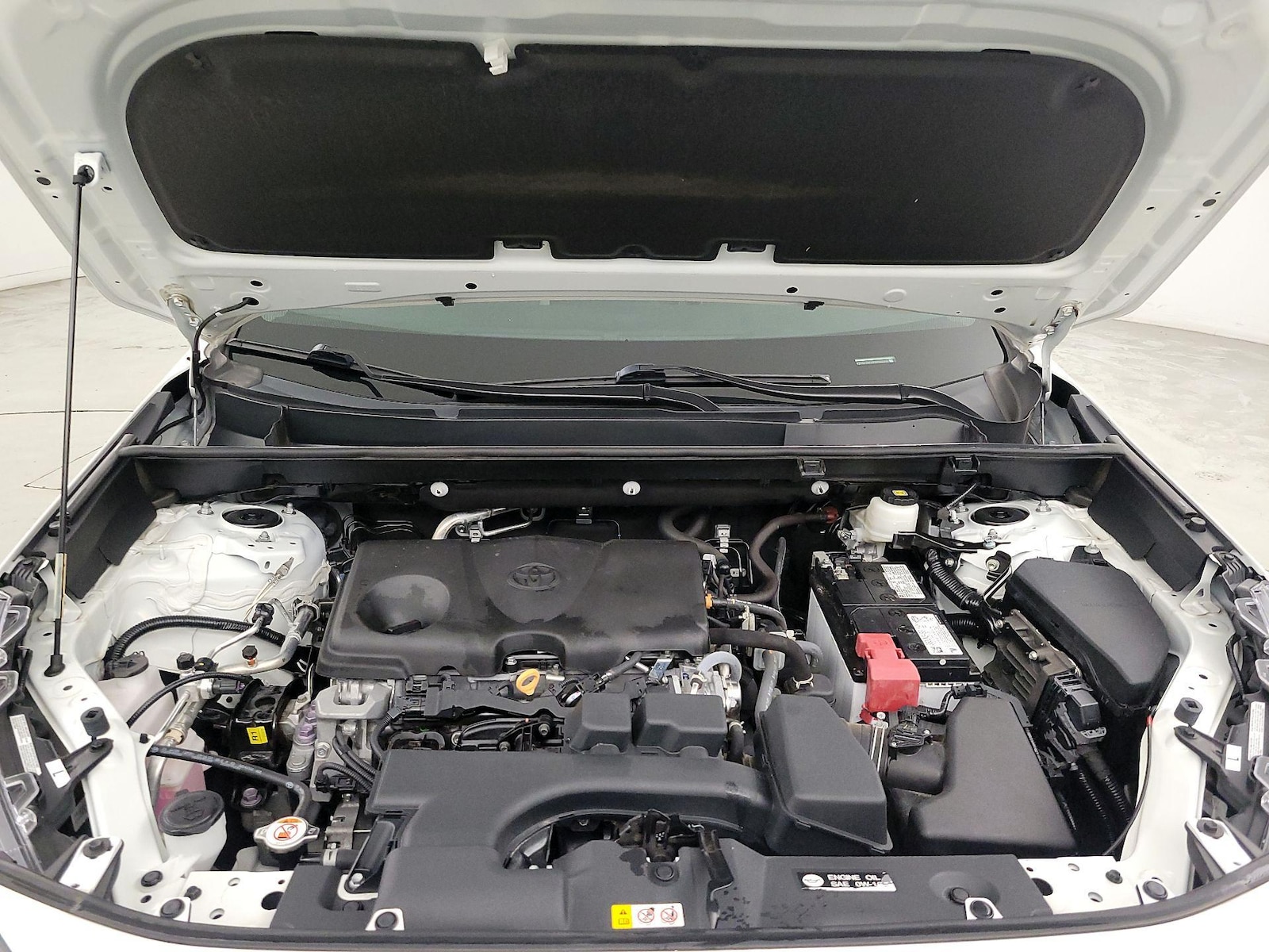 2024 Toyota RAV4 XLE - Photo 22