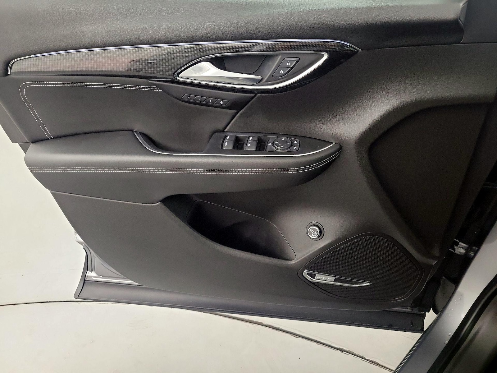 2022 Buick Envision Essence - Photo 11