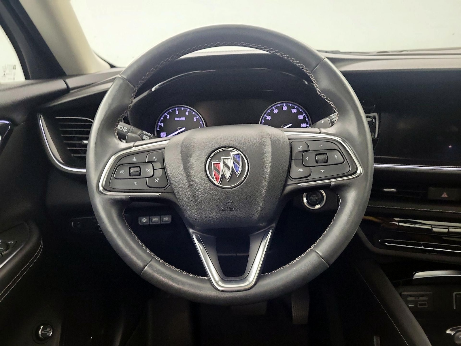 2022 Buick Envision Essence - Photo 9