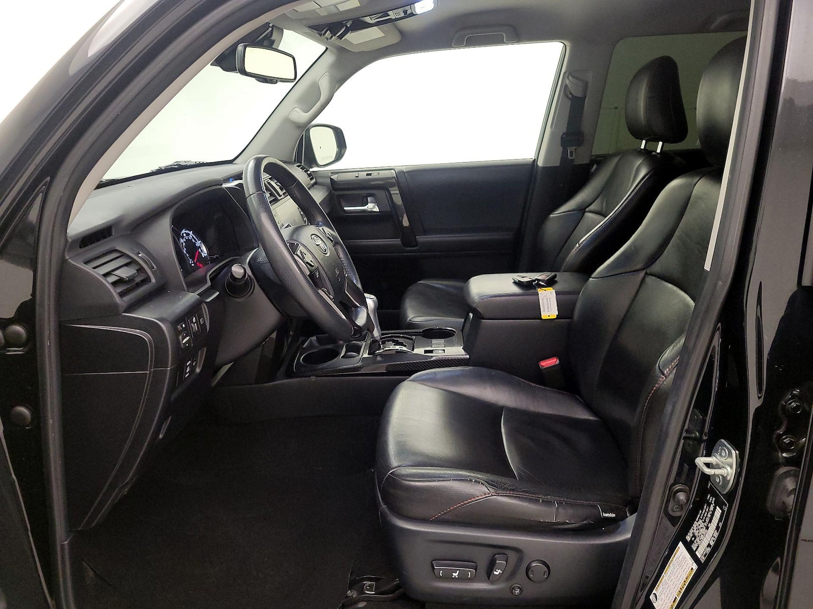 Power Seat(s) & Side Airbags