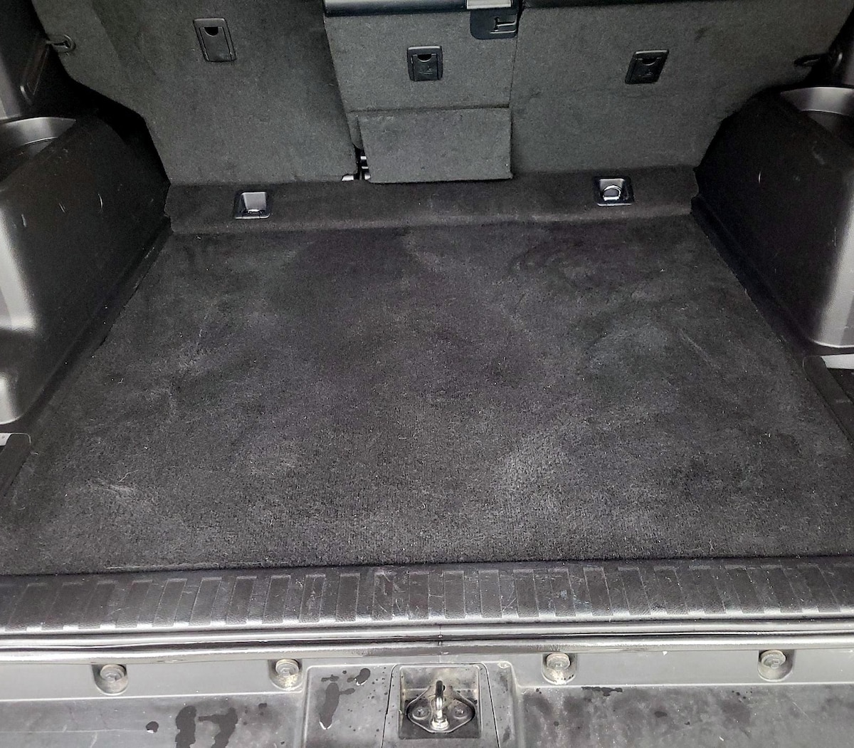 Trunk/Cargo (Seats Up)
