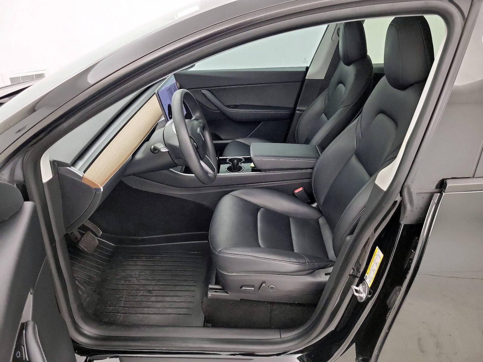 2021 Tesla Model Y Long Range - Photo 12
