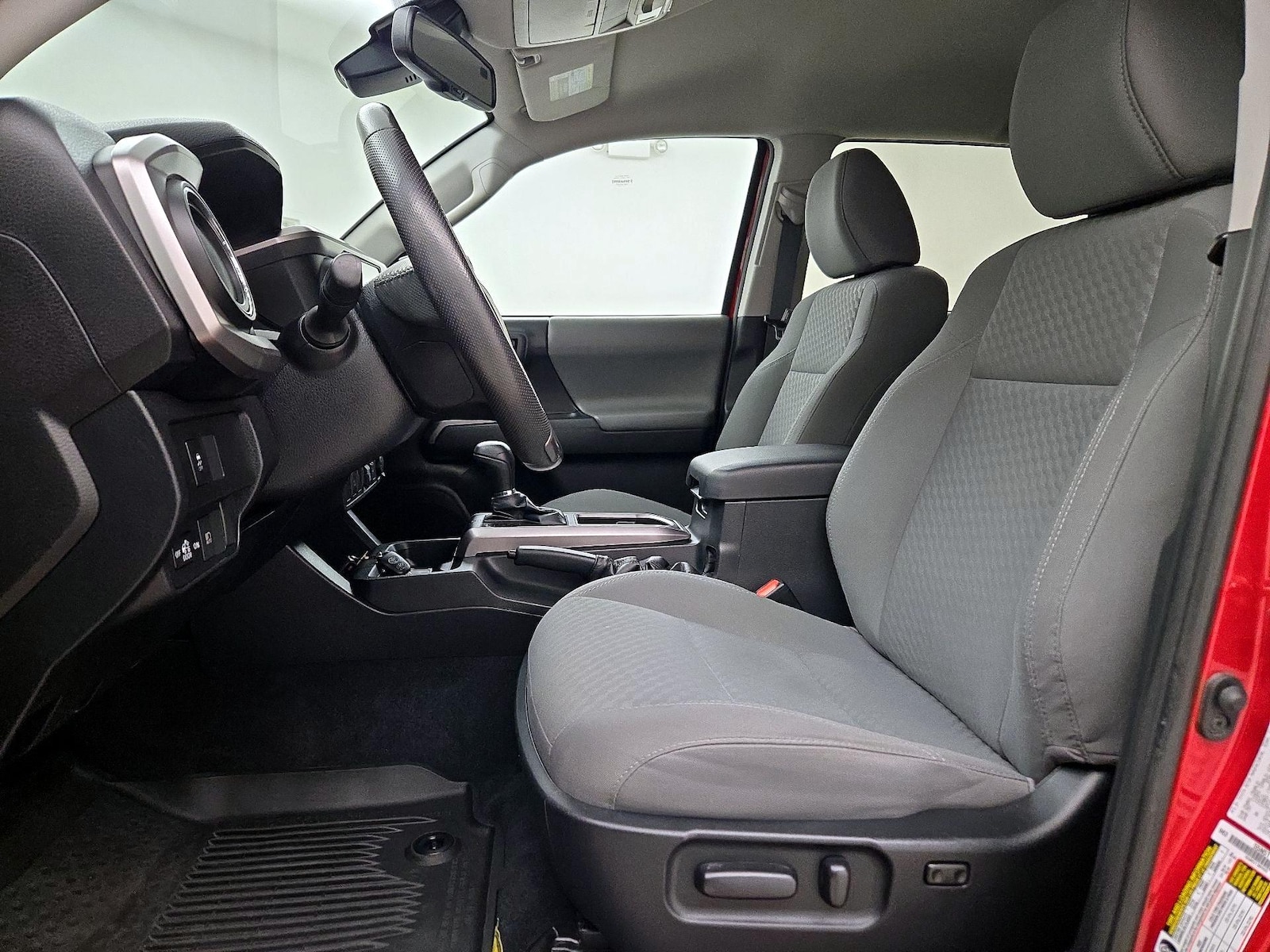 Power Seat(s) & Side Airbags