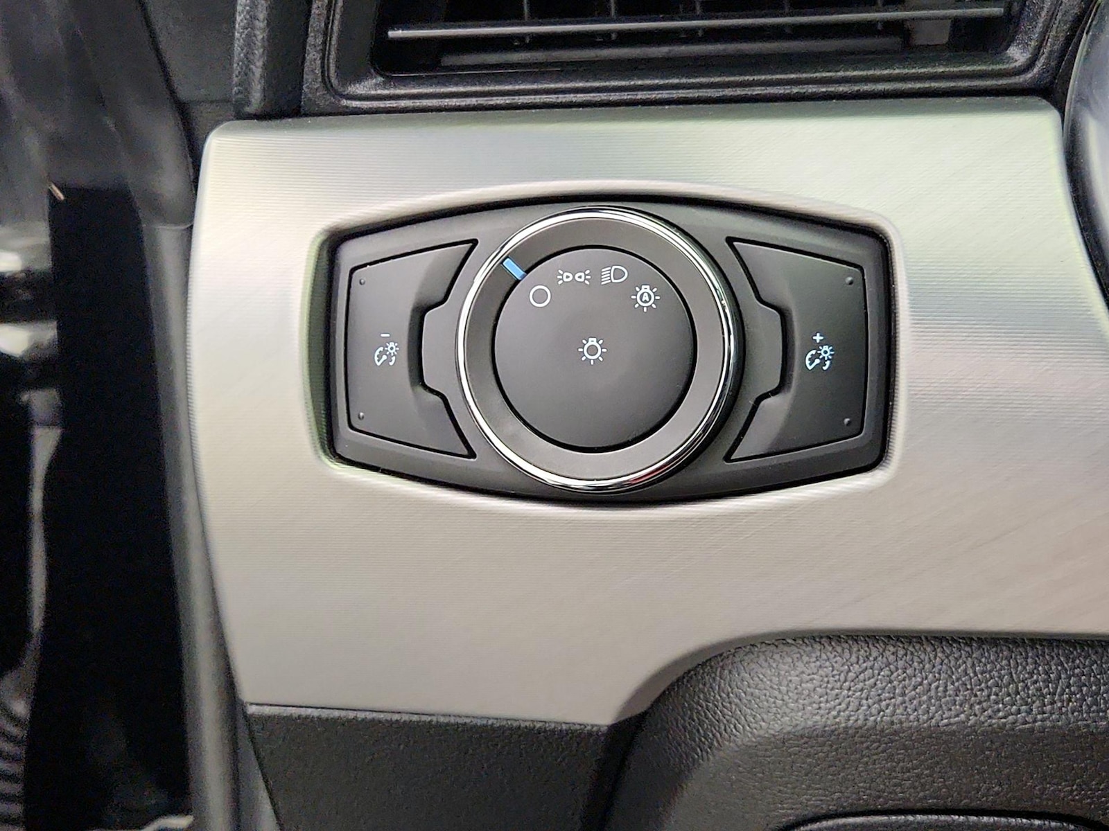 2022 Ford Mustang EcoBoost Premium - Photo 14