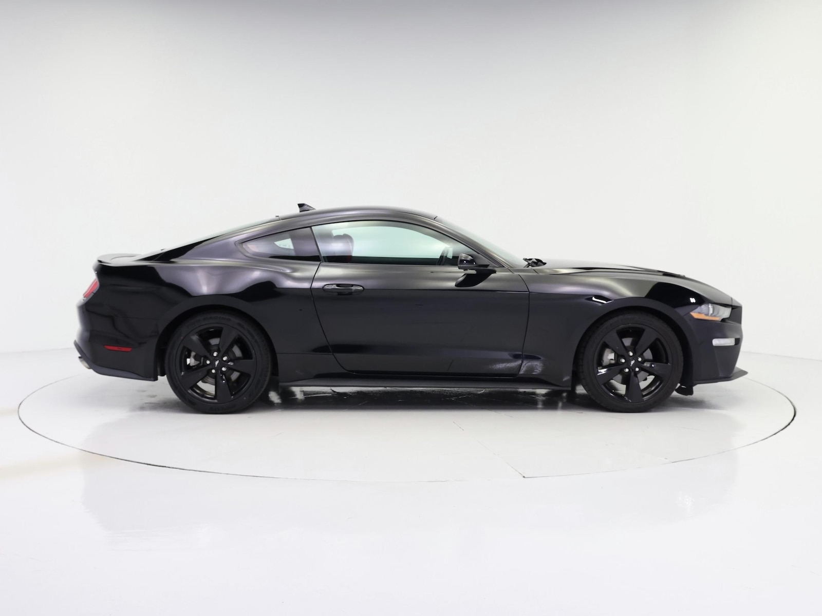 2022 Ford Mustang EcoBoost Premium - Photo 8