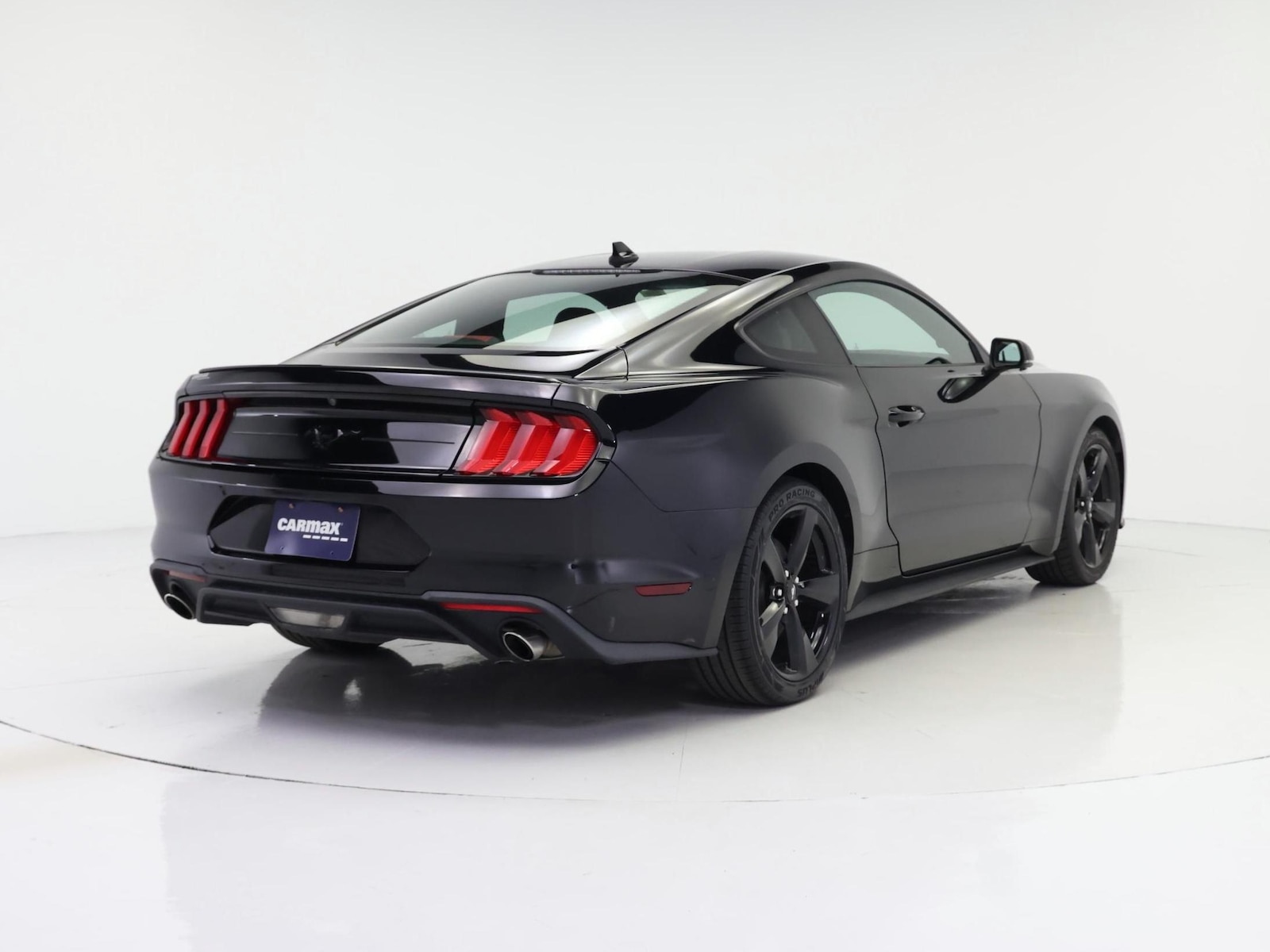 2022 Ford Mustang EcoBoost Premium - Photo 9