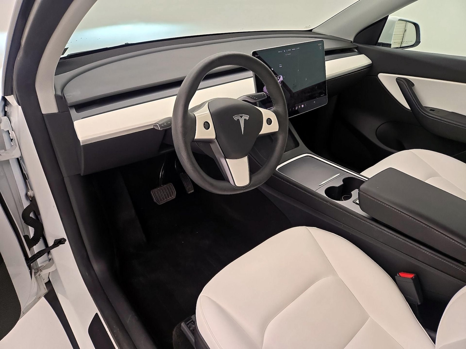 2021 Tesla Model Y Long Range - Photo 12