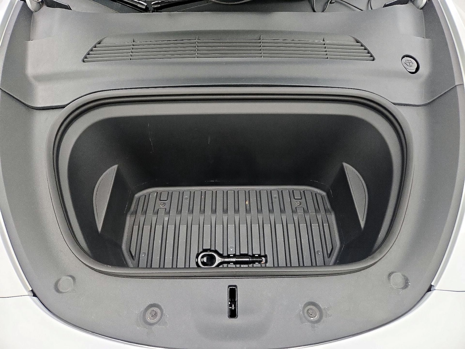 2021 Tesla Model Y Long Range - Photo 22