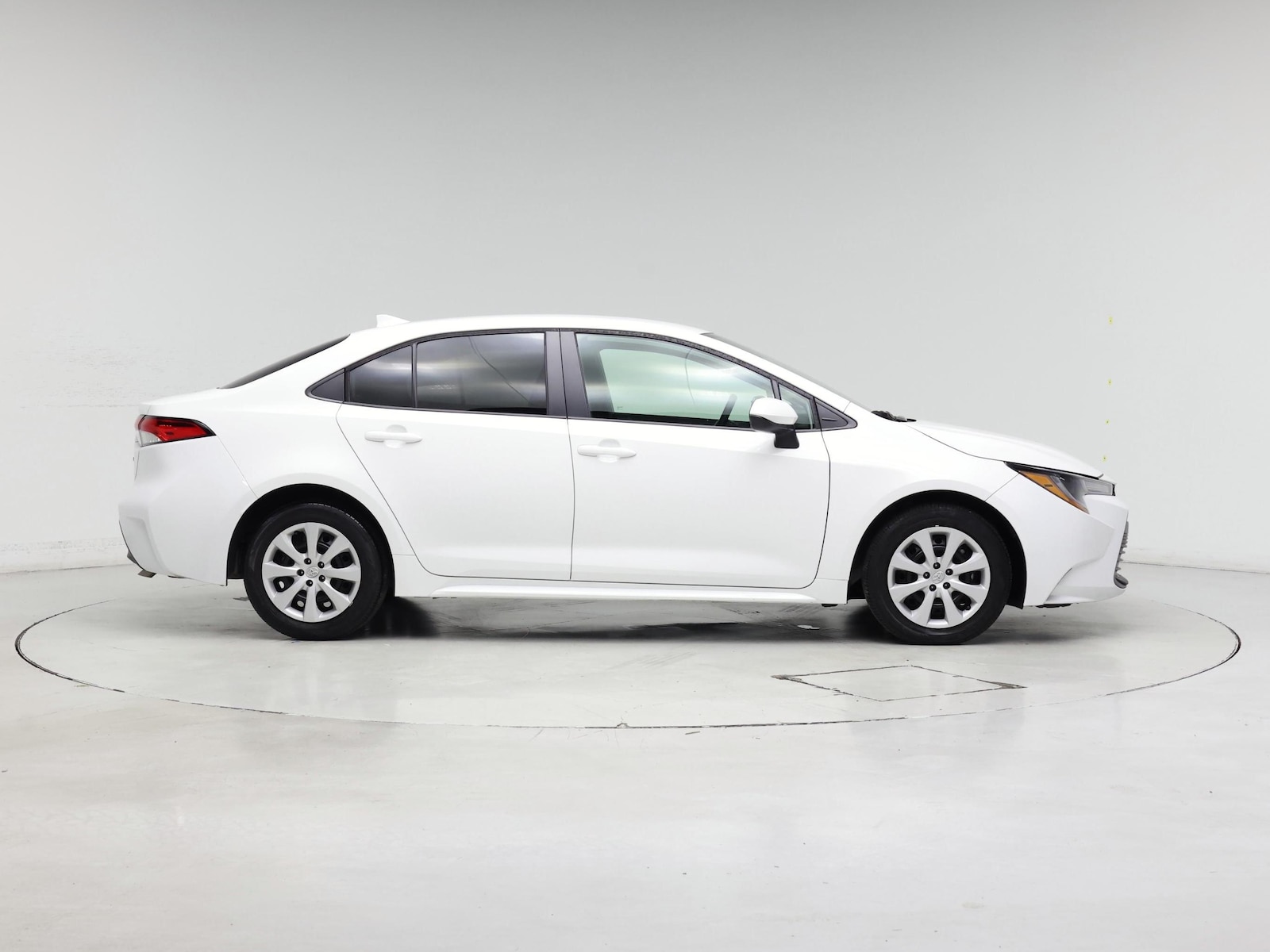 2024 Toyota Corolla LE - Photo 8