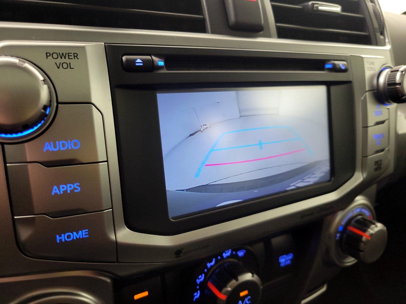 2018 Toyota 4Runner SR5 Premium - Photo 16