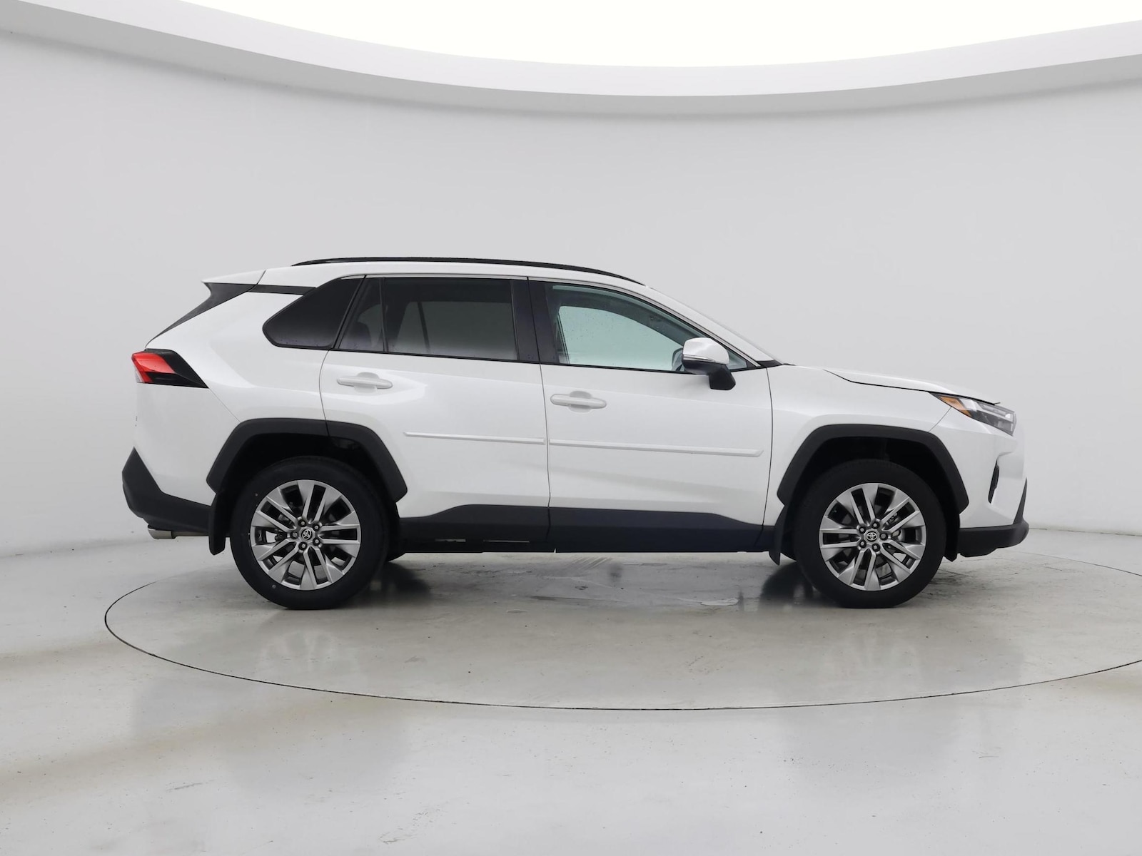 2024 Toyota RAV4 XLE Premium - Photo 8