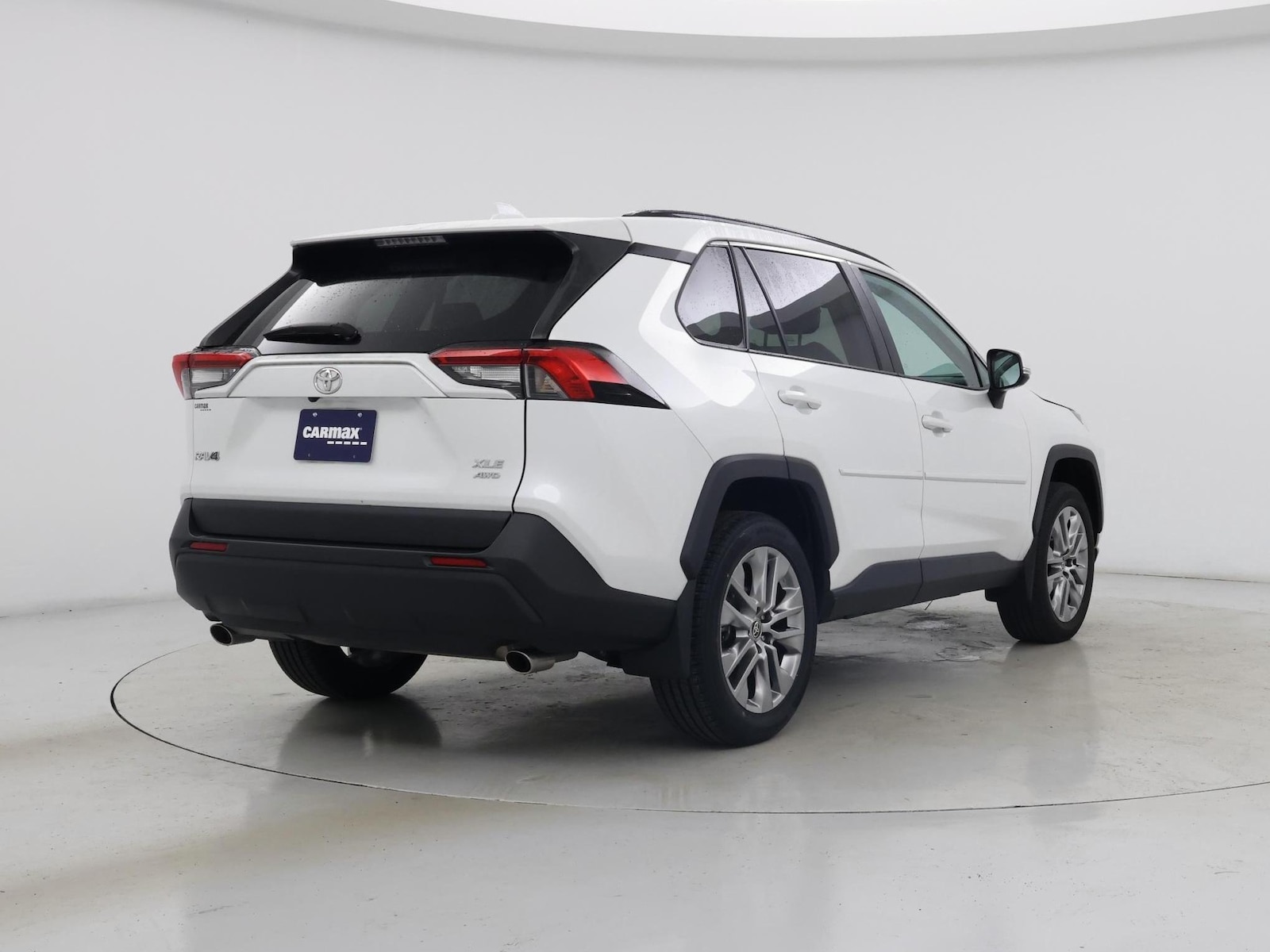 2024 Toyota RAV4 XLE Premium - Photo 9