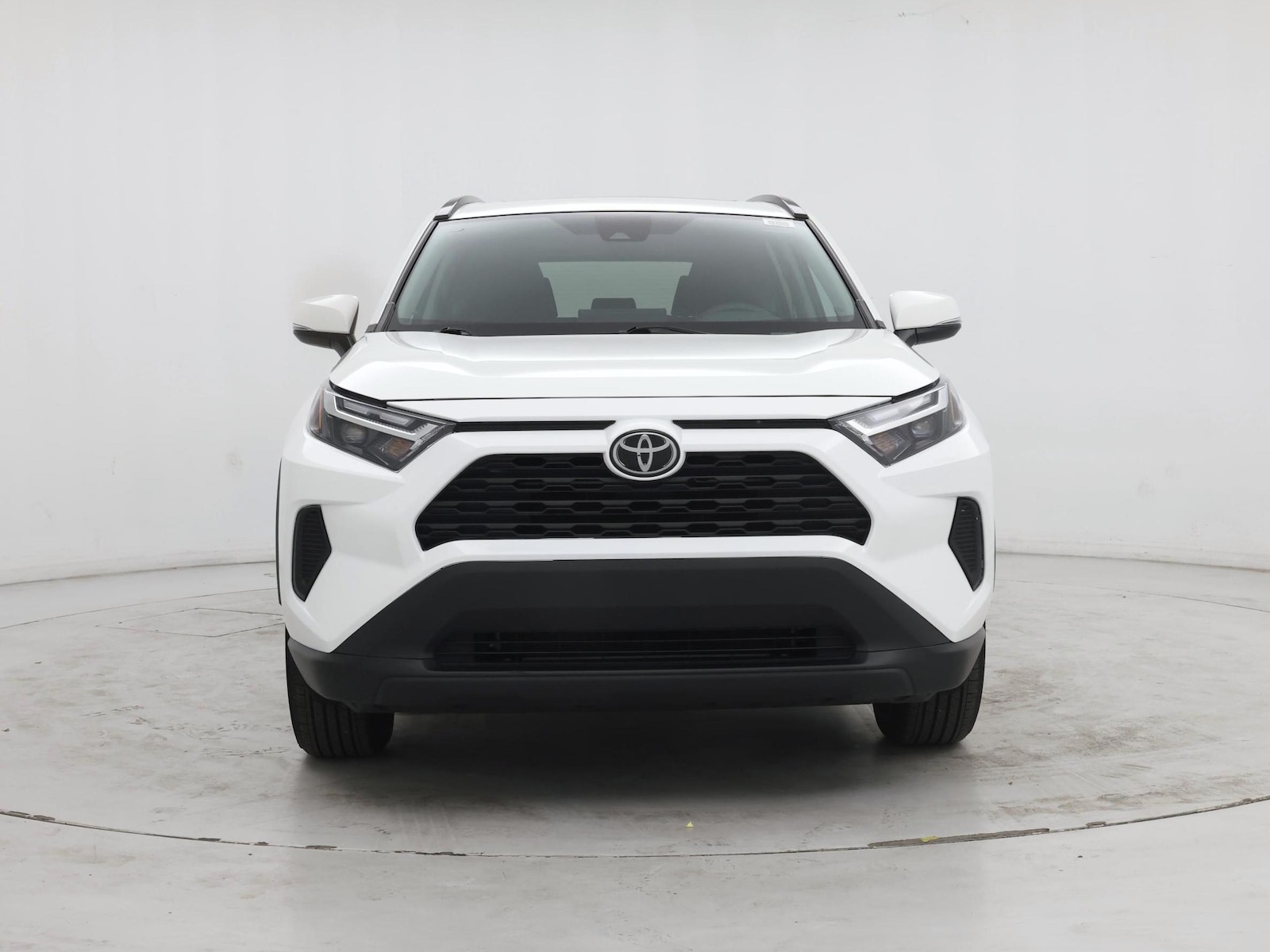 2024 Toyota RAV4 XLE - Photo 6