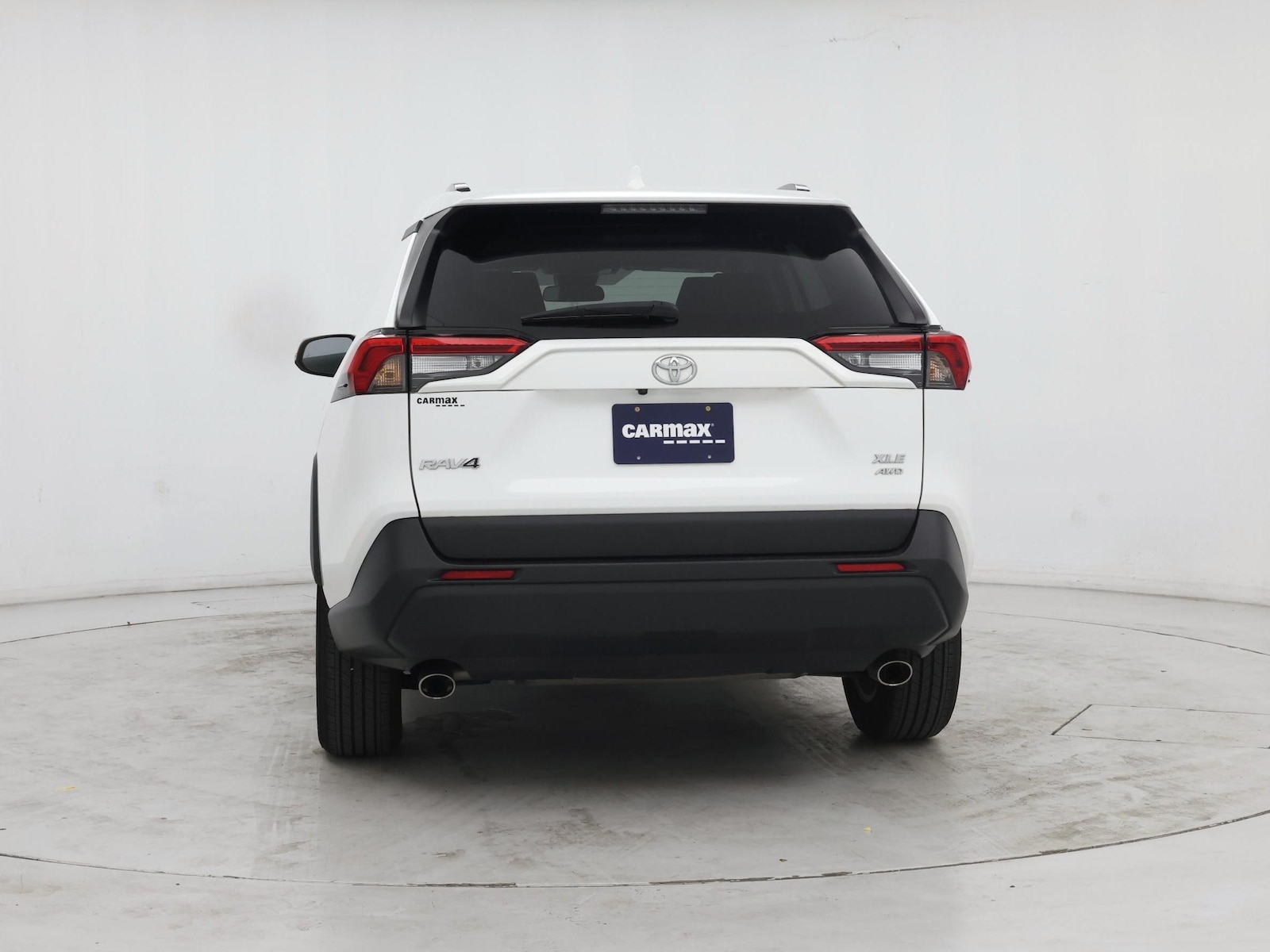 2024 Toyota RAV4 XLE - Photo 7