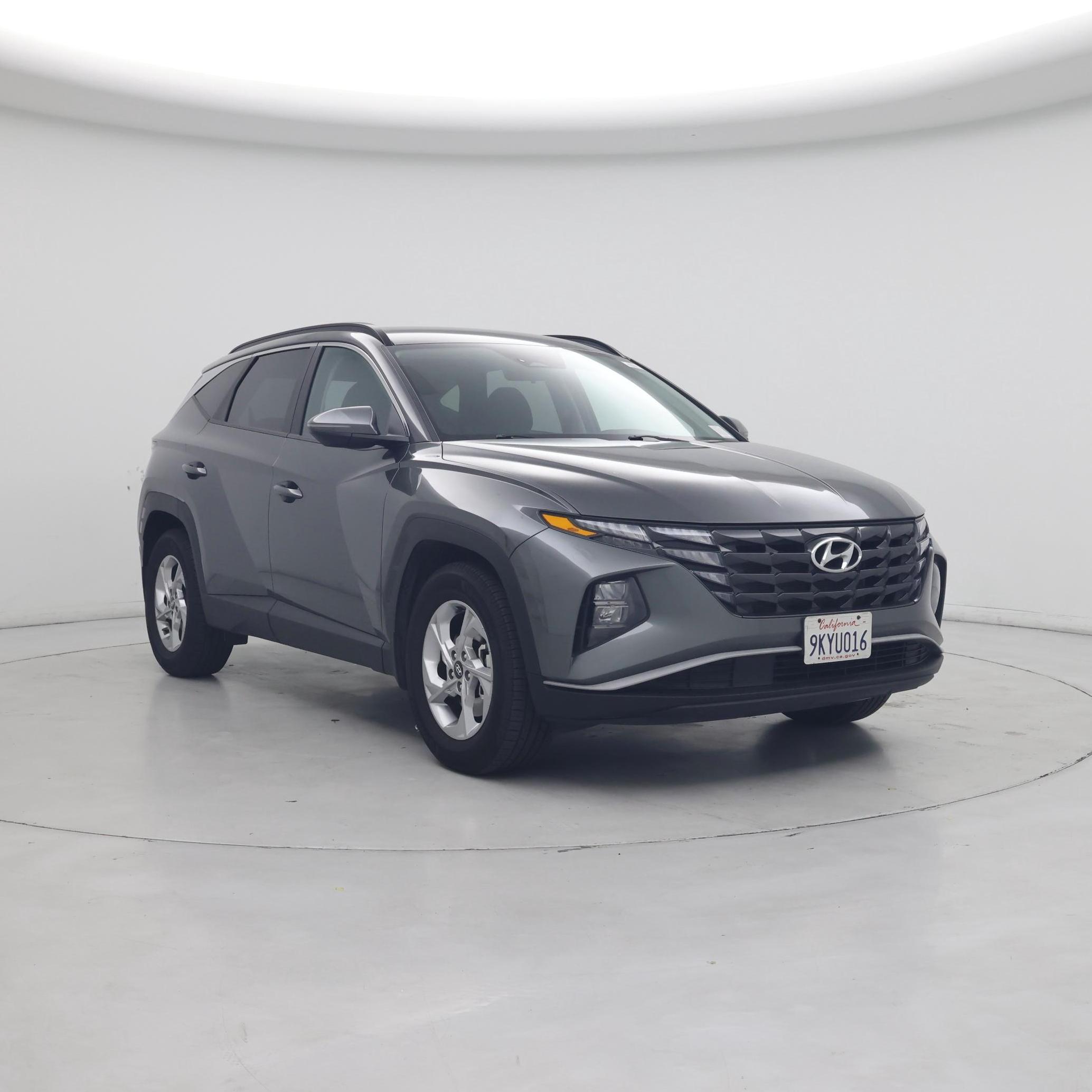 Gray 2022 Hyundai Tucson SUV / Crossover Front-Wheel Drive Automatic