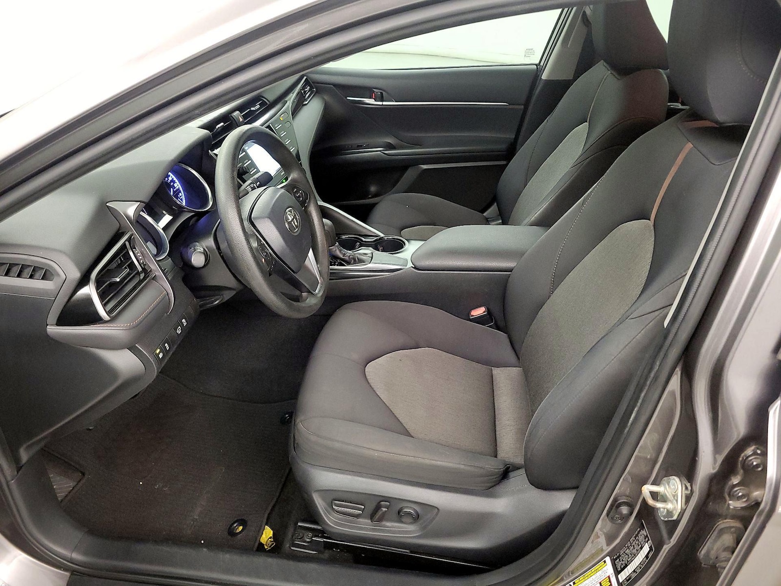 Power Seat(s) & Side Airbags